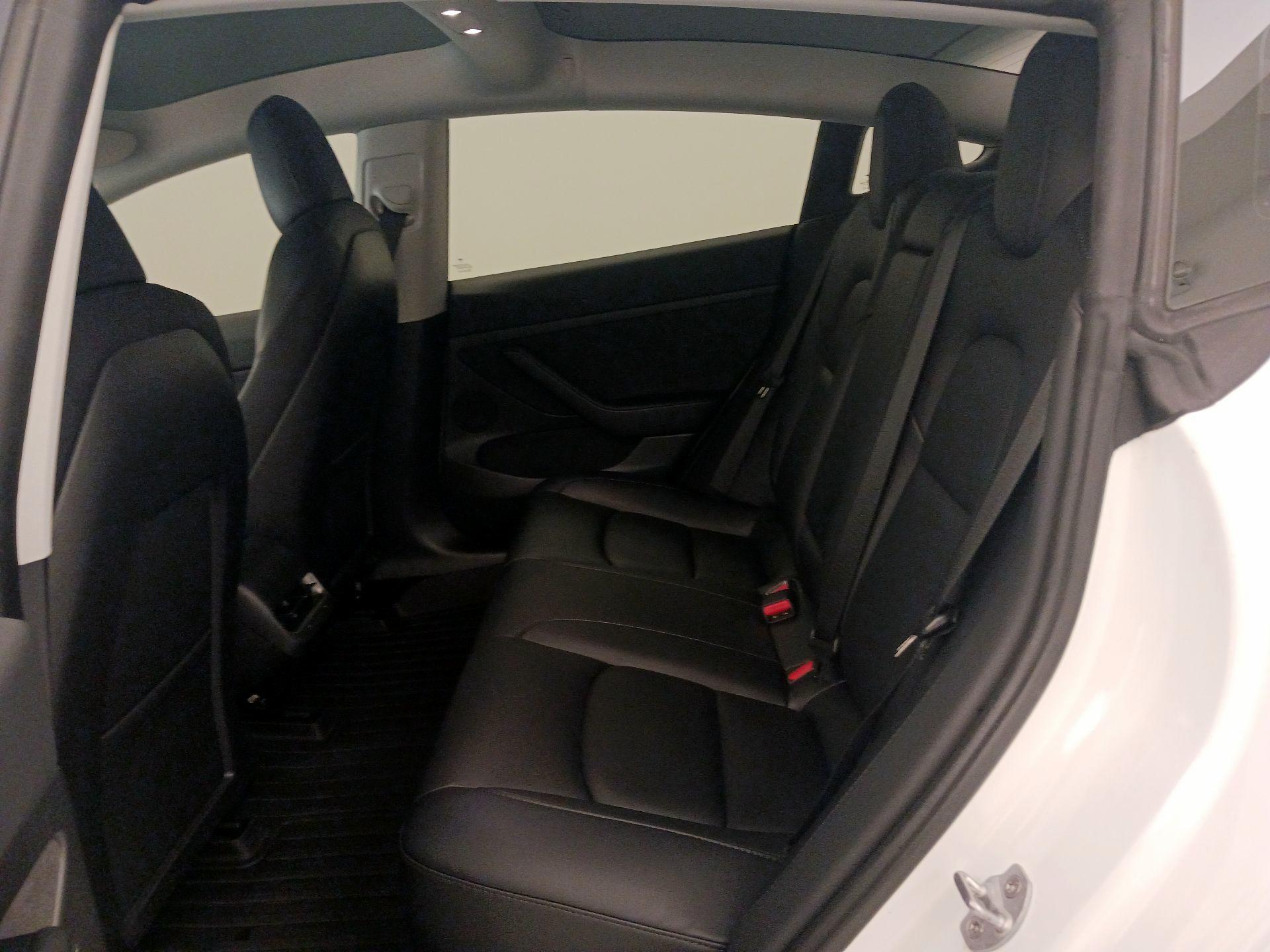 Thumbnail: 2023 Tesla Model 3 - 18