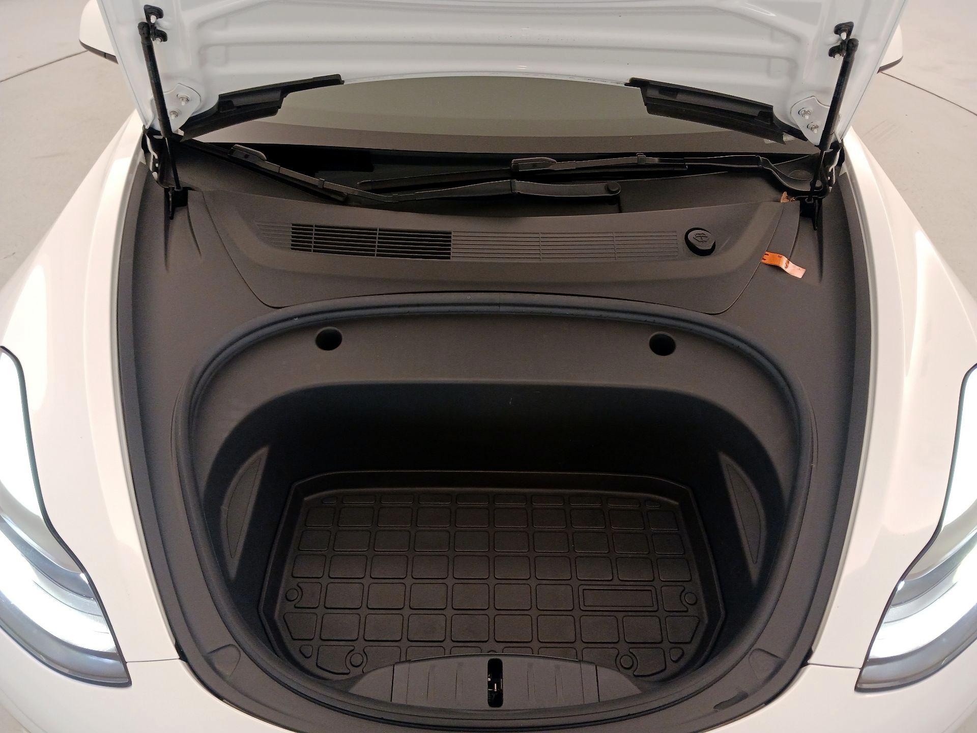 Thumbnail: 2023 Tesla Model 3 - 20