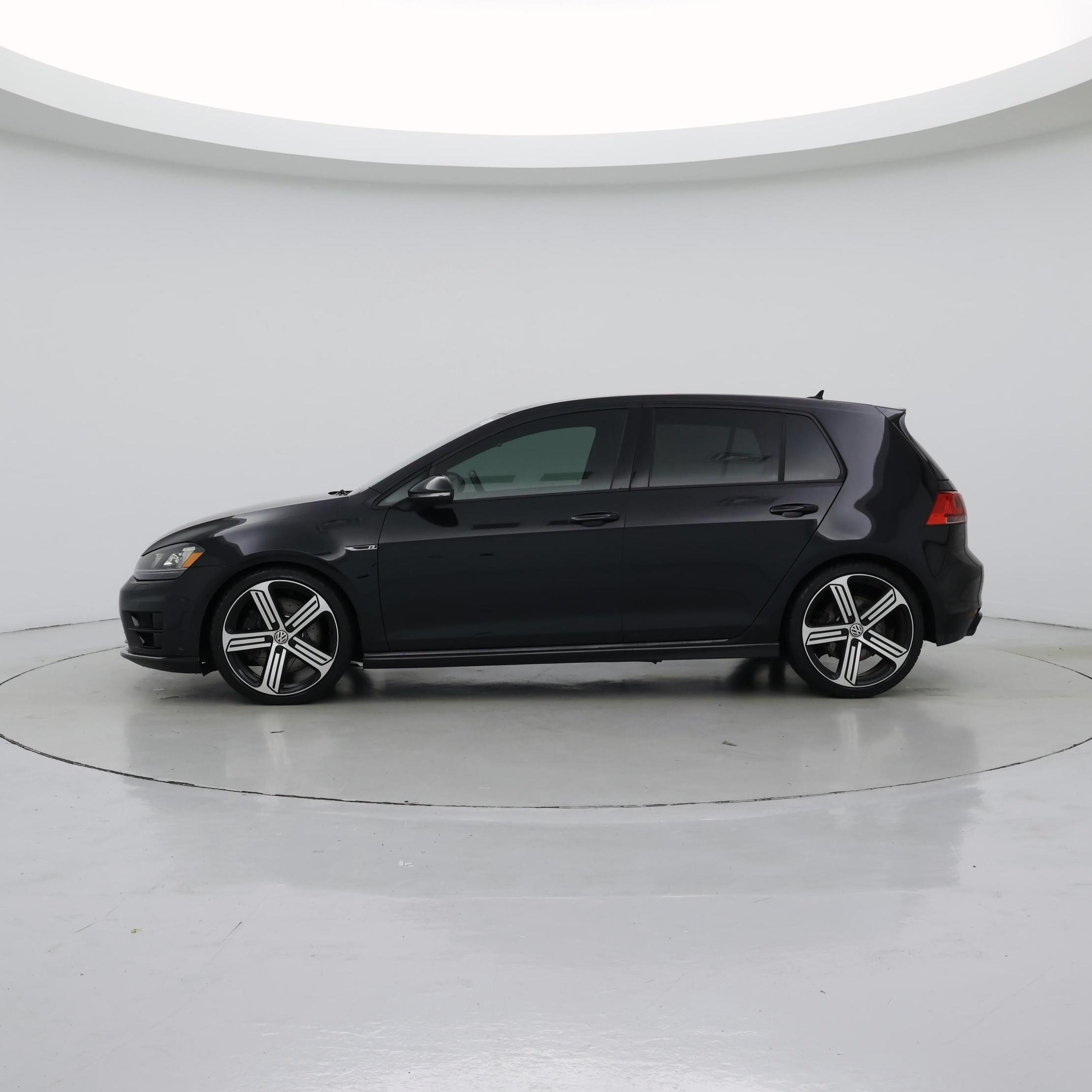 Thumbnail: 2016 Volkswagen Golf - 3
