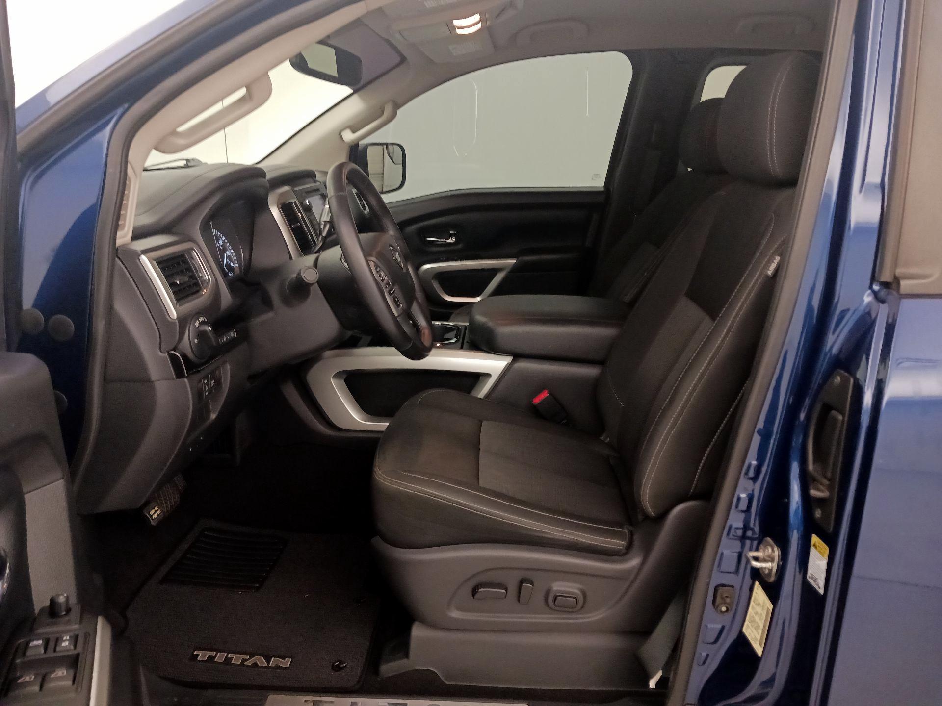 Thumbnail: 2019 Nissan Titan - 11