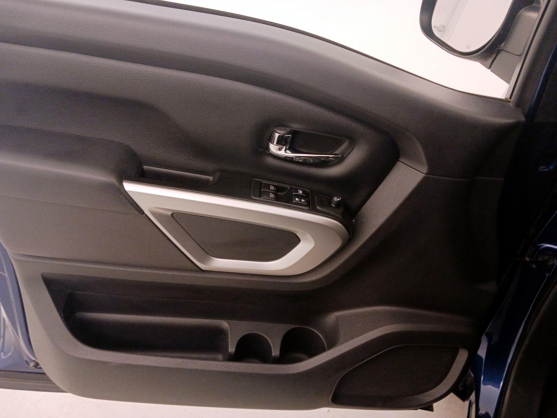 Thumbnail: 2019 Nissan Titan - 12