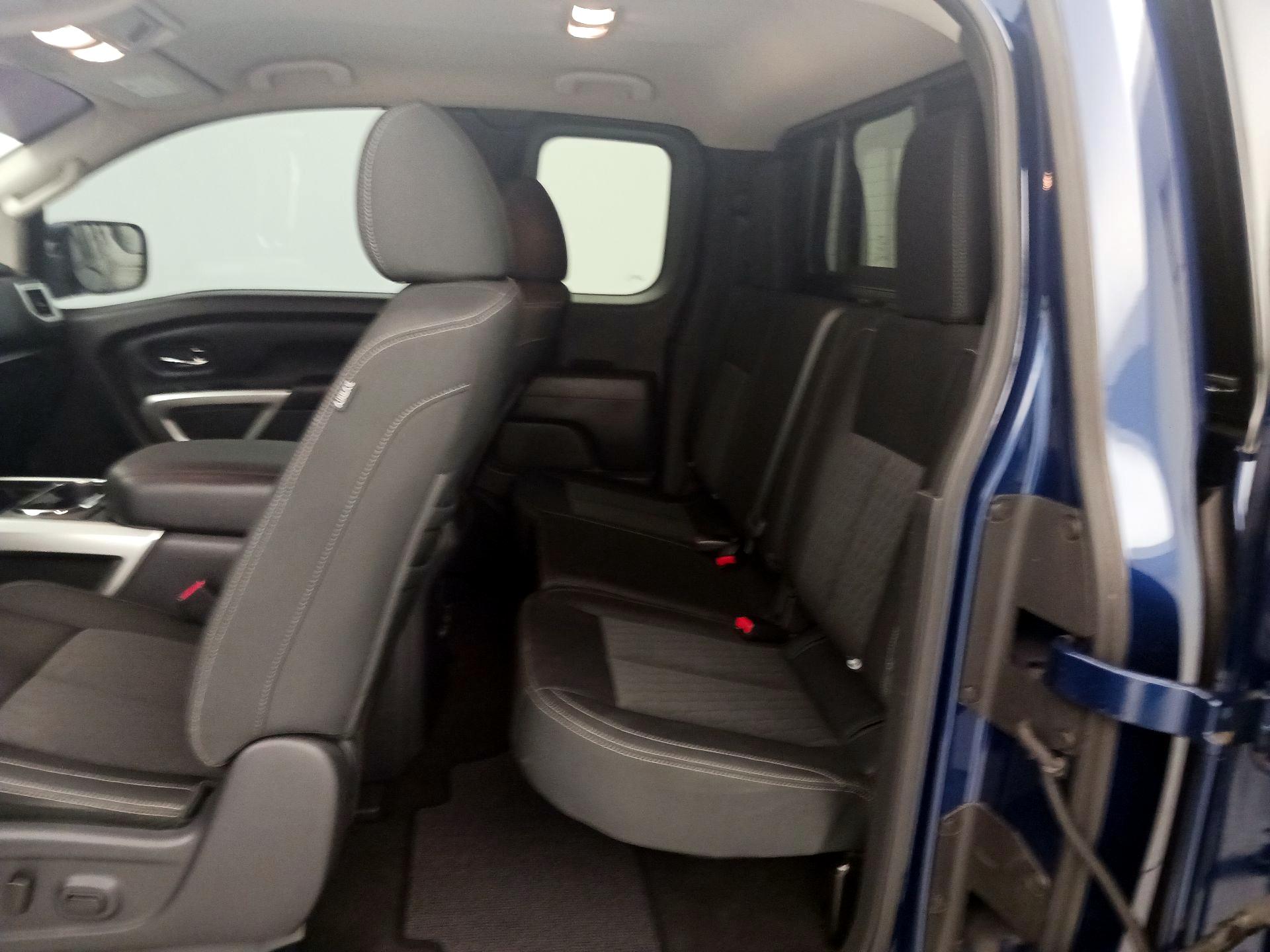 Thumbnail: 2019 Nissan Titan - 20