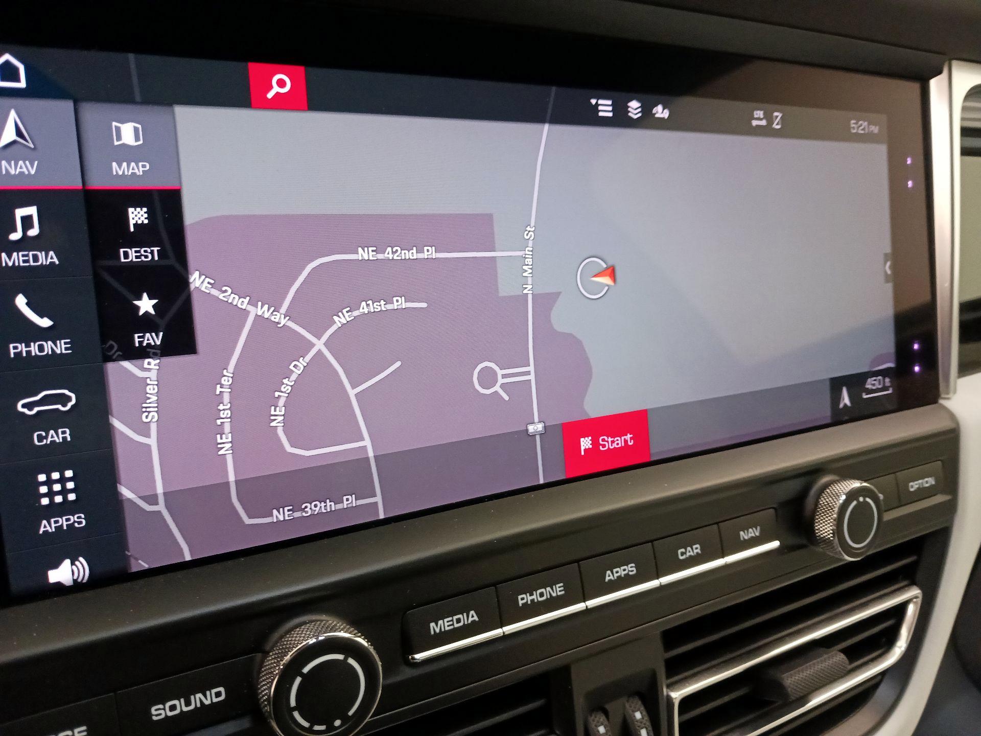 Thumbnail: 2021 Porsche Macan - 14