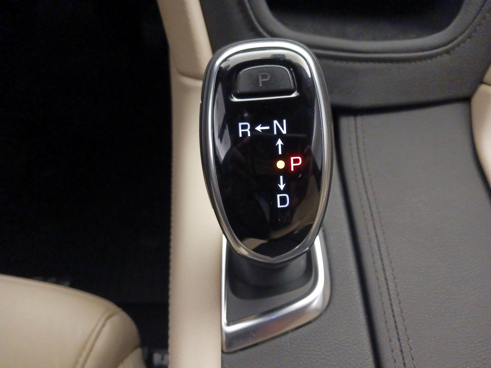 Thumbnail: 2019 Cadillac XT5 - 18