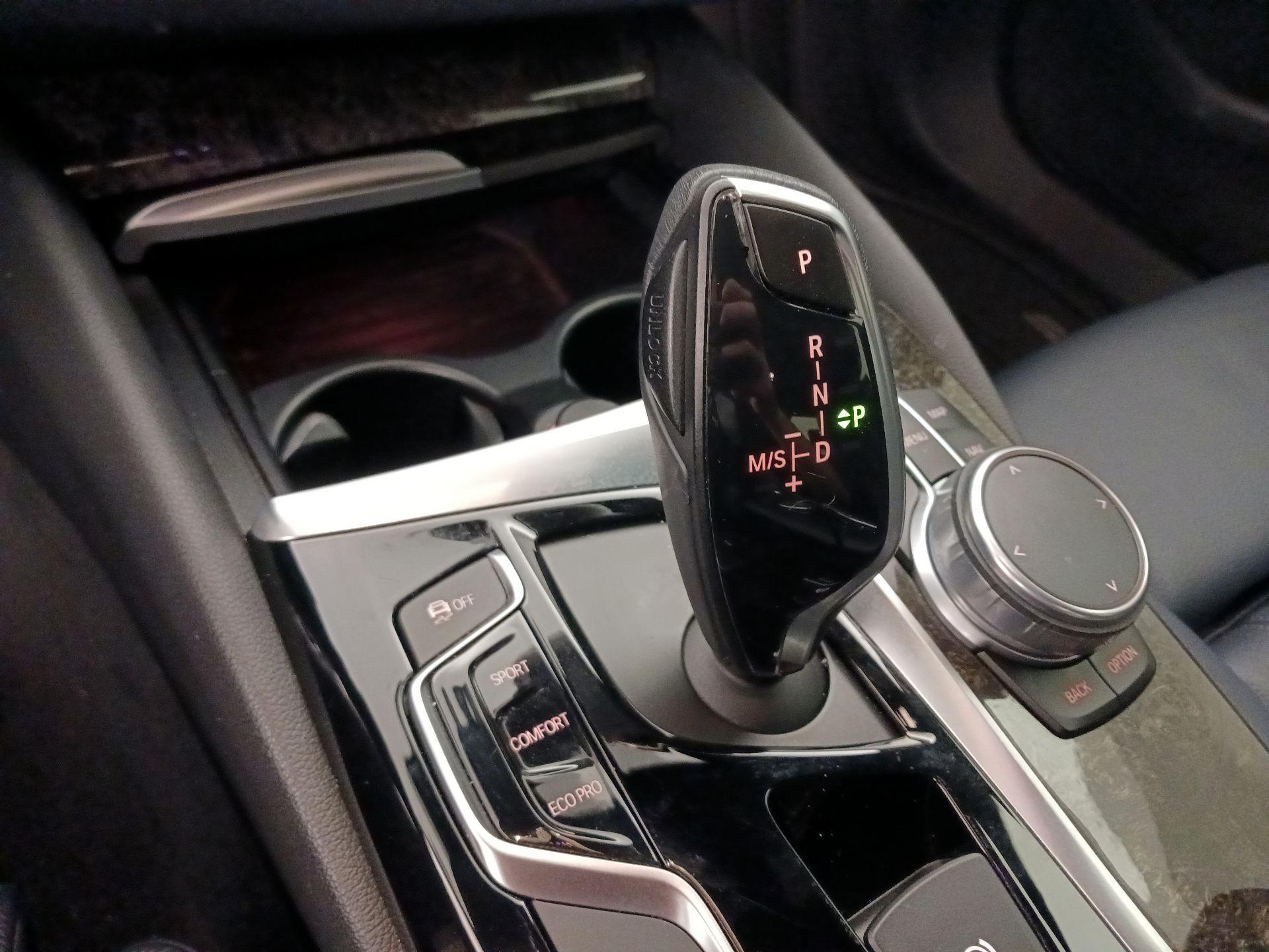 Thumbnail: 2018 BMW 5 Series - 18