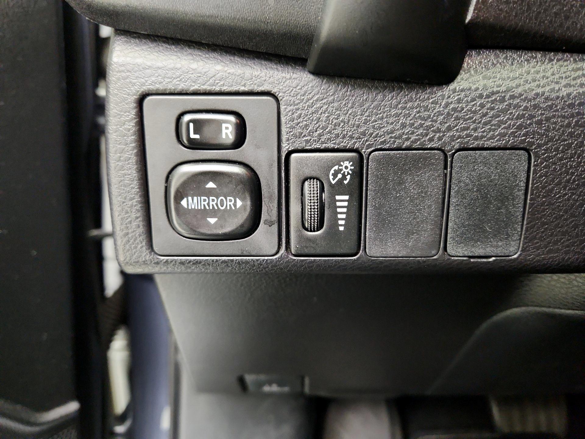 Thumbnail: 2018 Toyota Corolla - 13