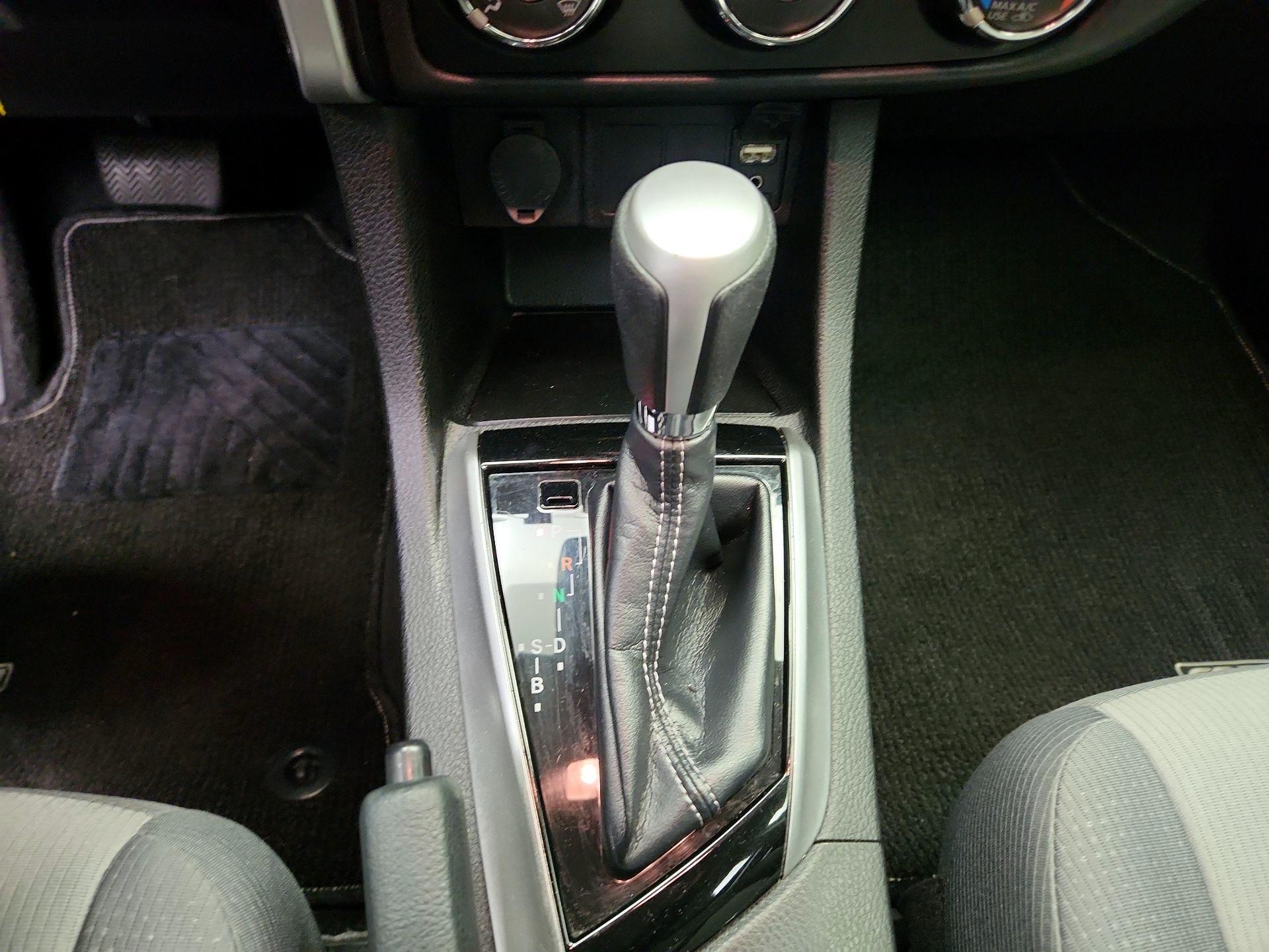 Thumbnail: 2018 Toyota Corolla - 17