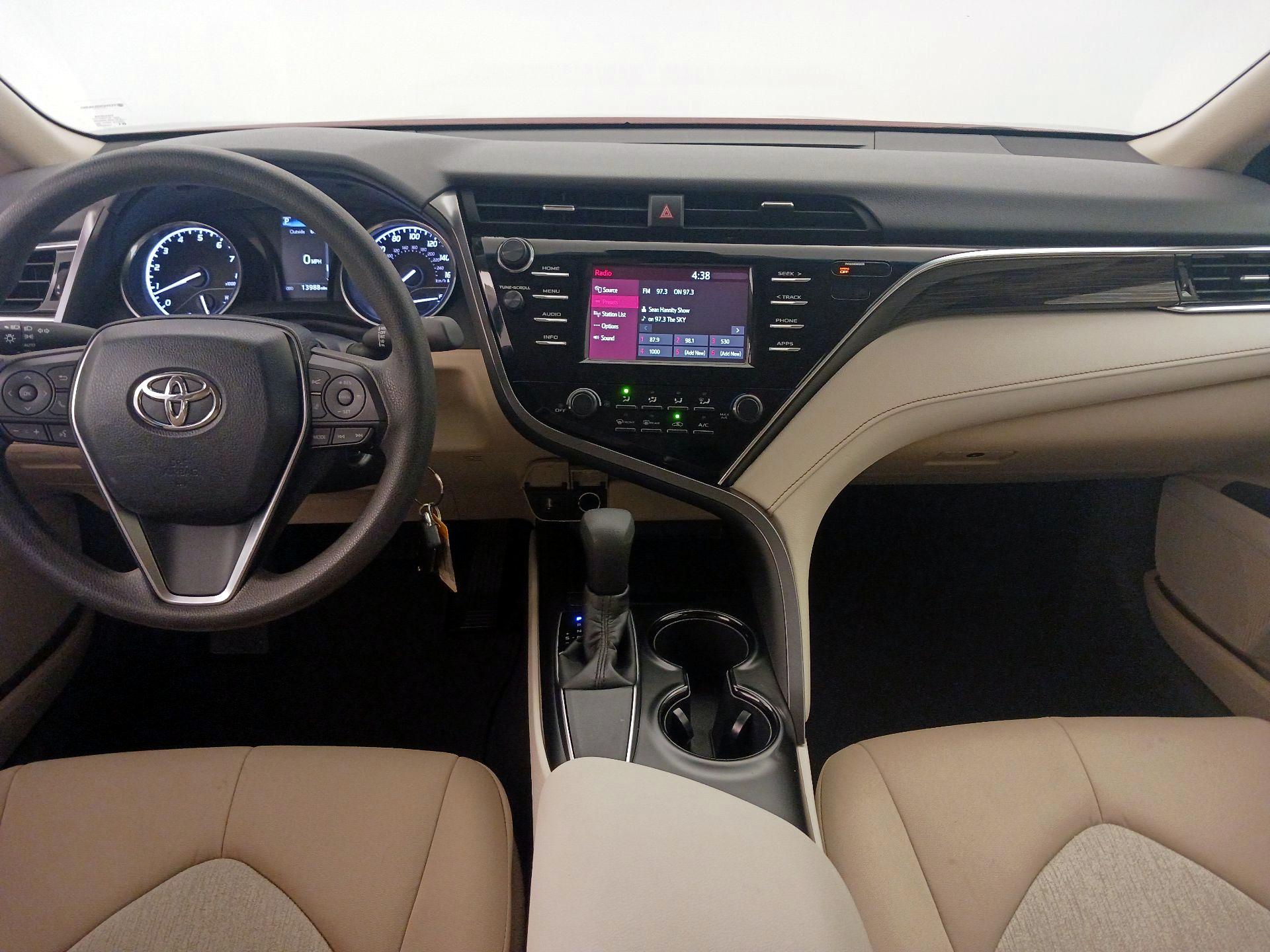 Thumbnail: 2018 Toyota Camry - 9