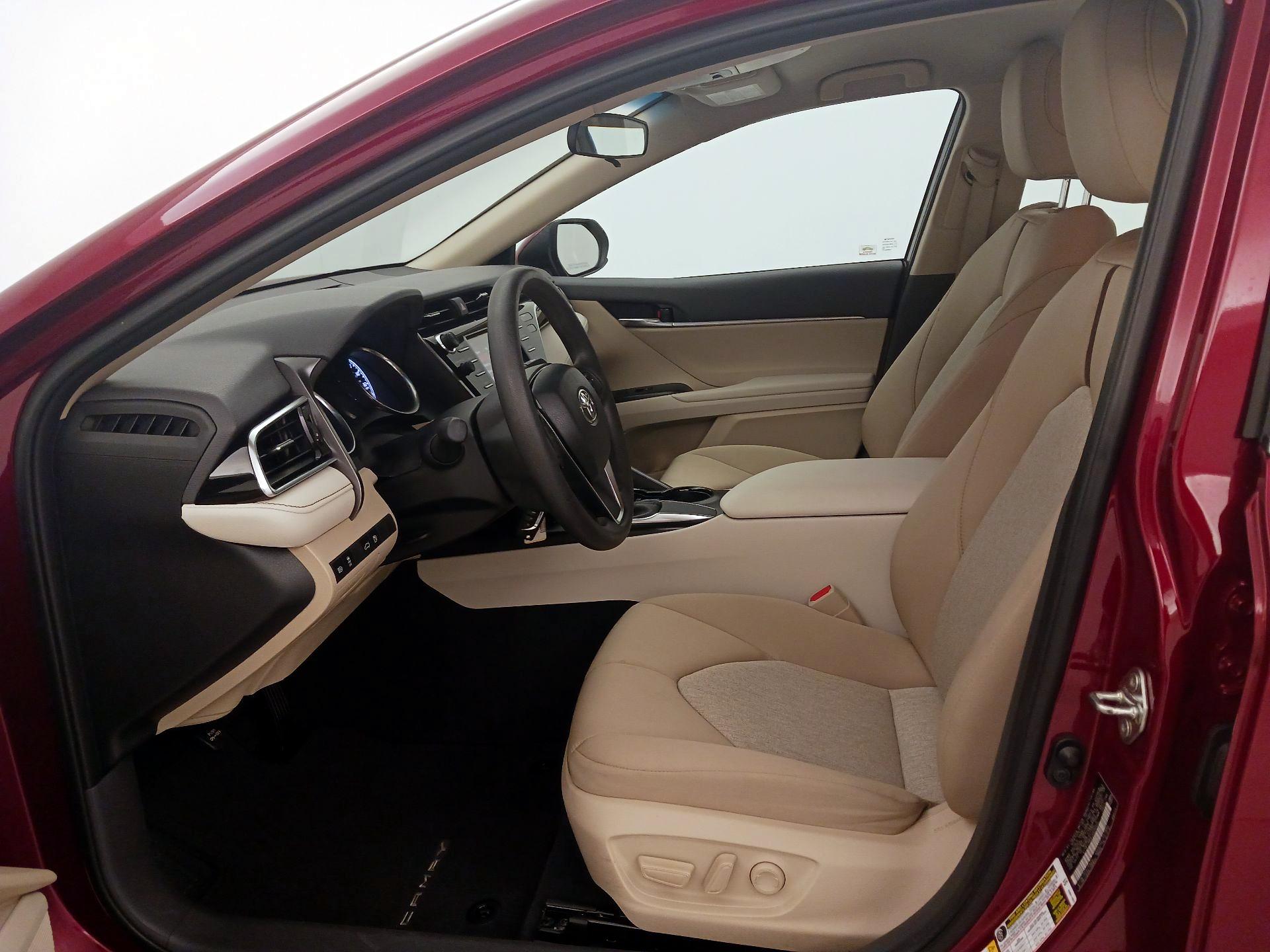 Thumbnail: 2018 Toyota Camry - 11