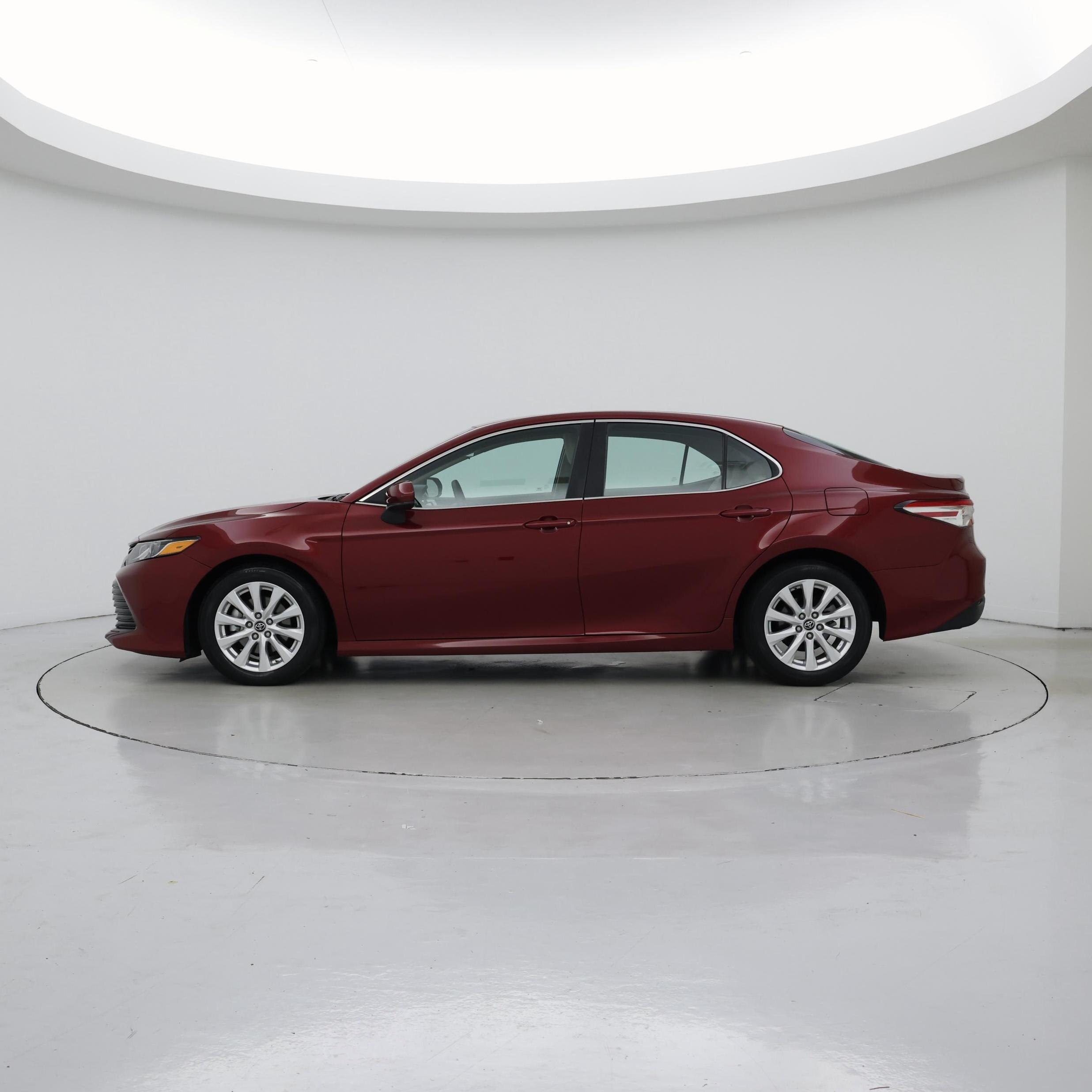 Thumbnail: 2018 Toyota Camry - 3