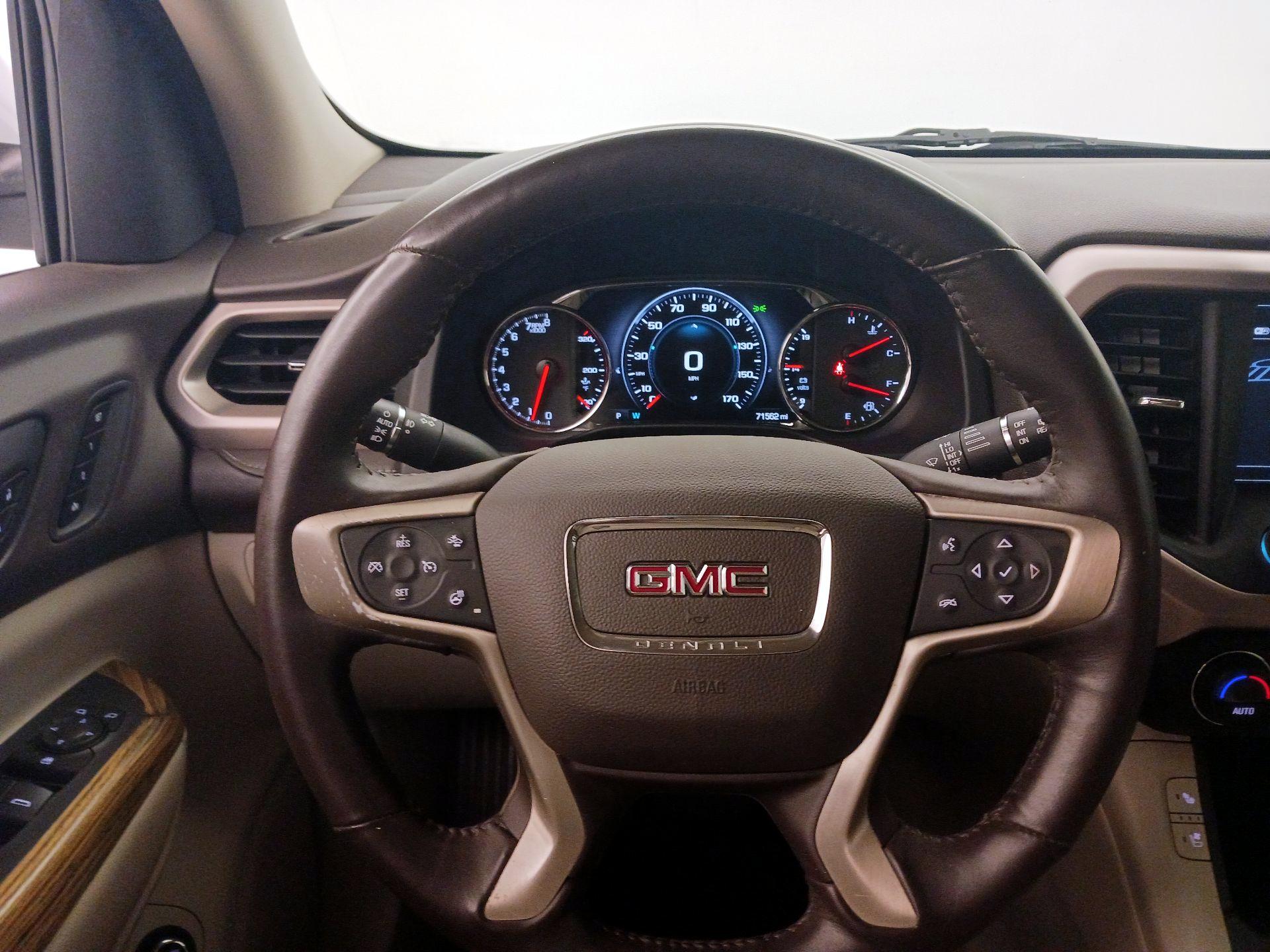 Thumbnail: 2017 GMC Acadia - 10