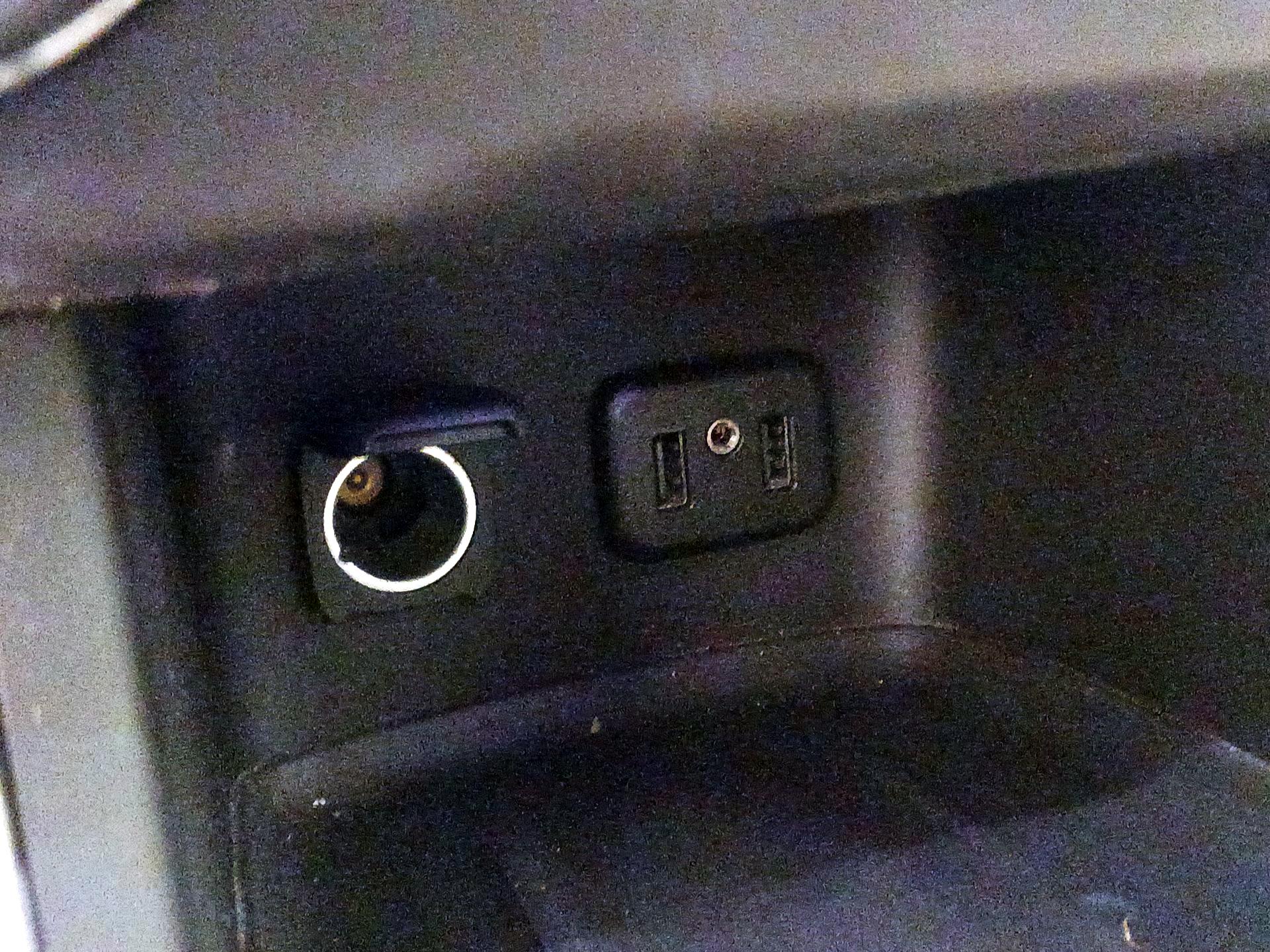 Thumbnail: 2017 GMC Acadia - 19