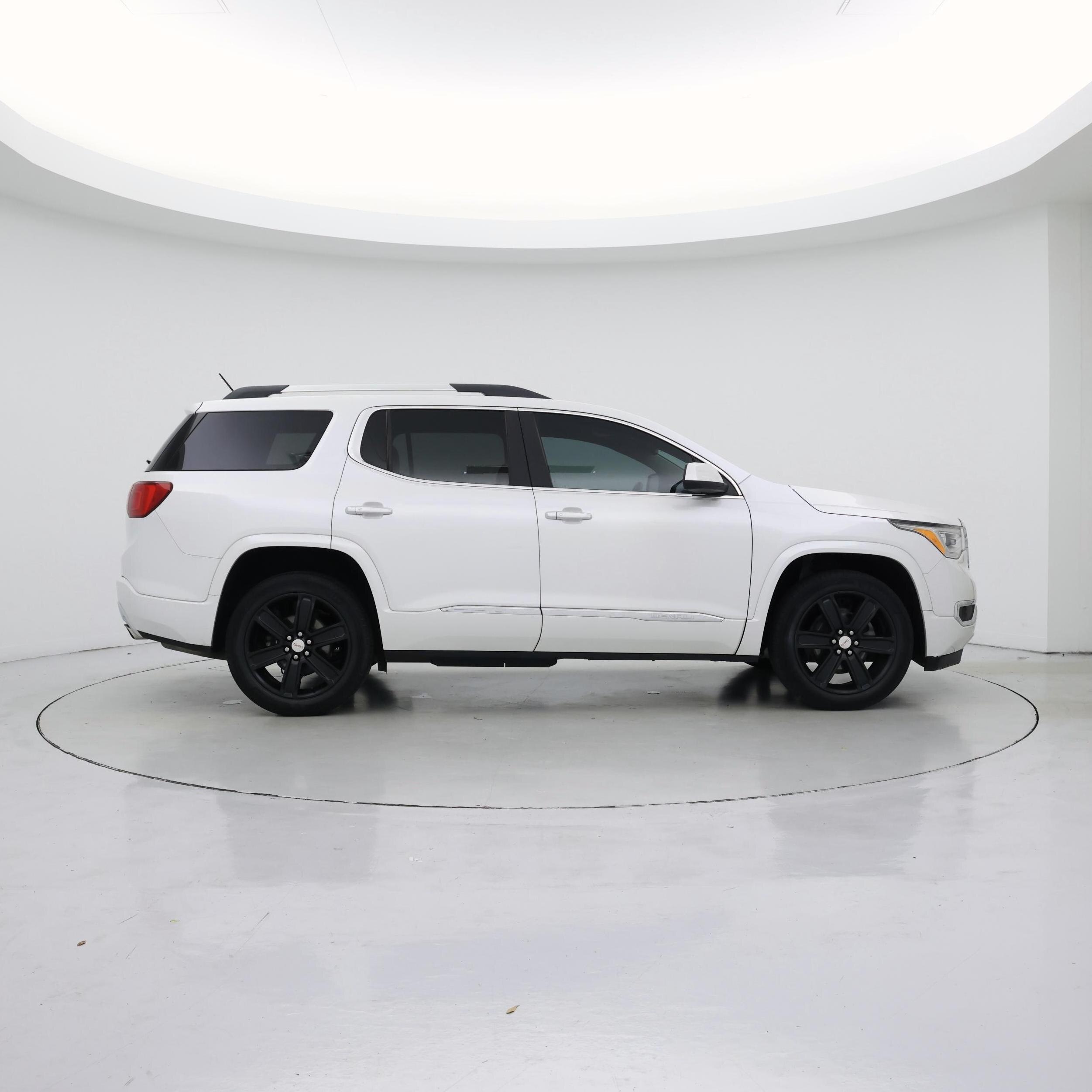 Thumbnail: 2017 GMC Acadia - 7