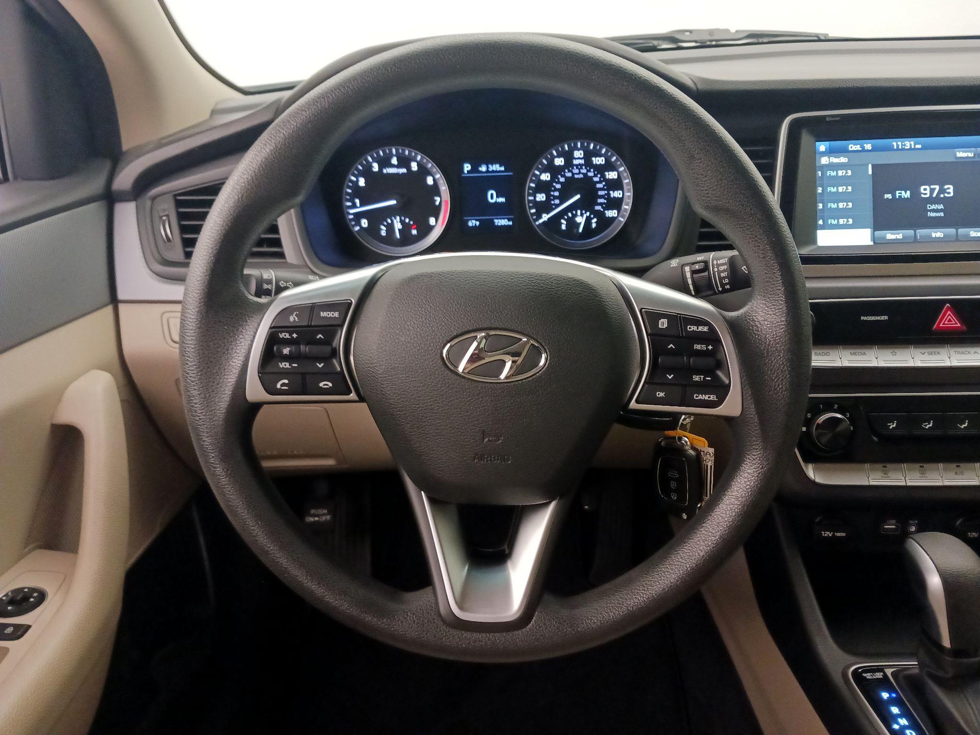 Thumbnail: 2019 Hyundai Sonata - 10