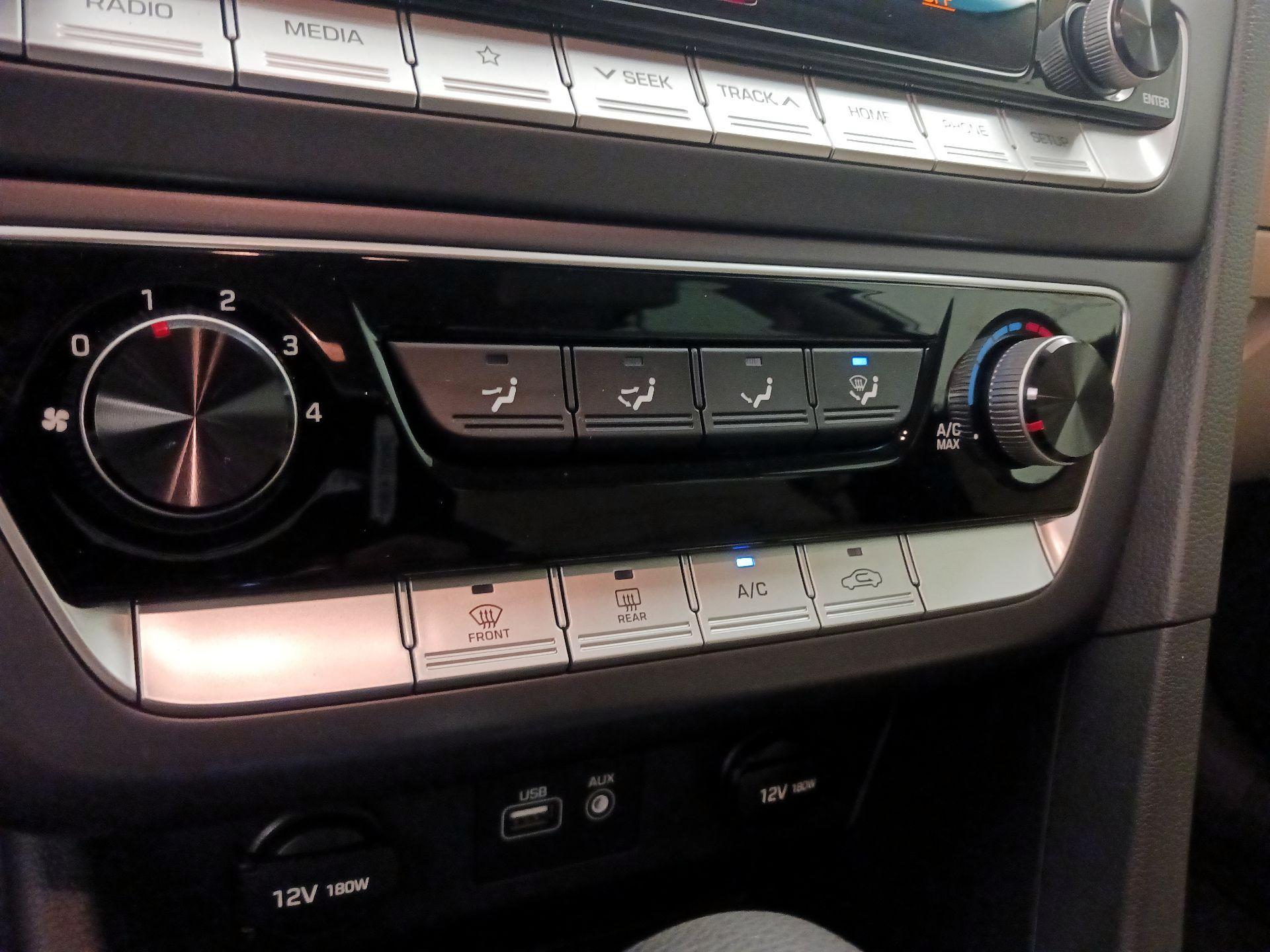 Thumbnail: 2019 Hyundai Sonata - 16