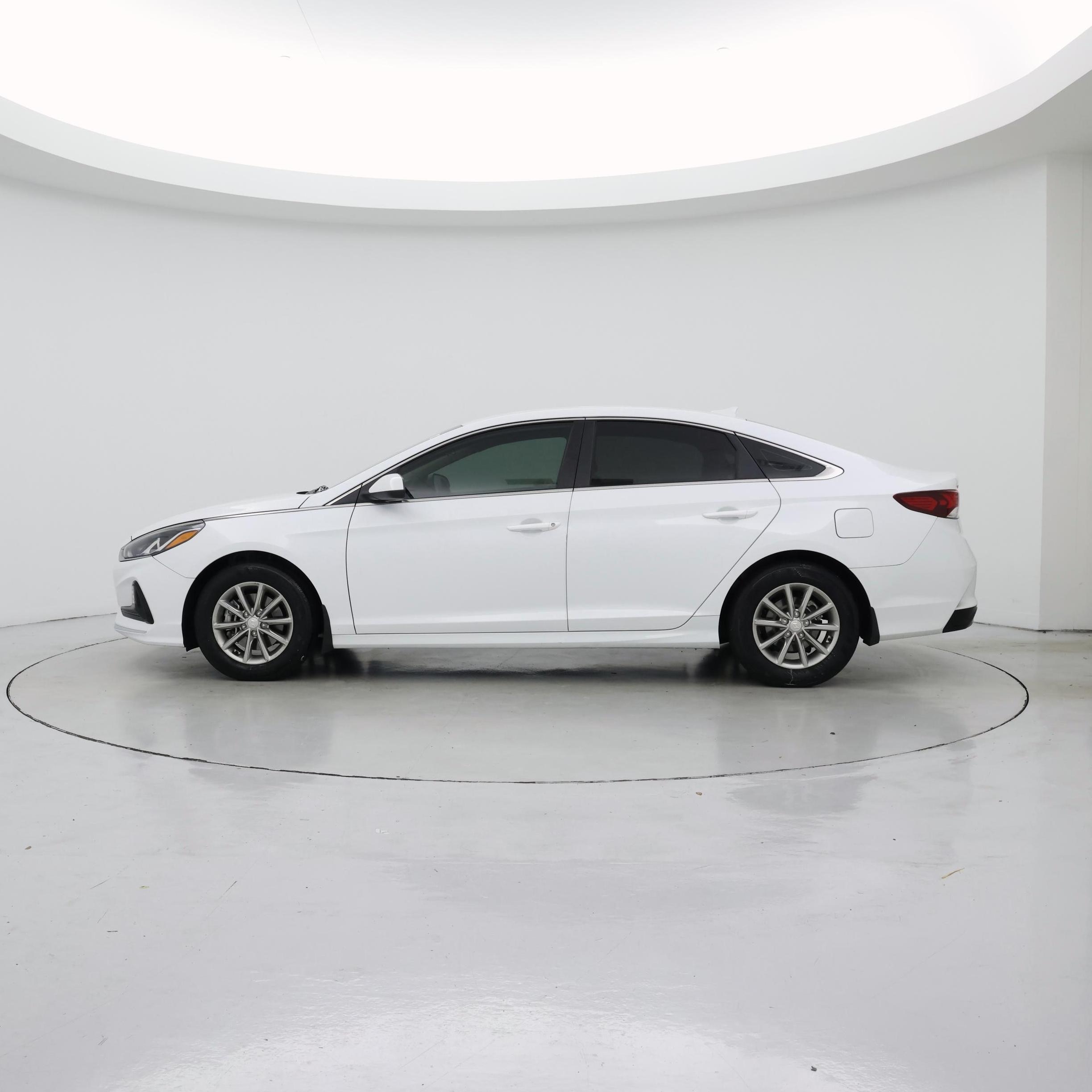 Thumbnail: 2019 Hyundai Sonata - 3