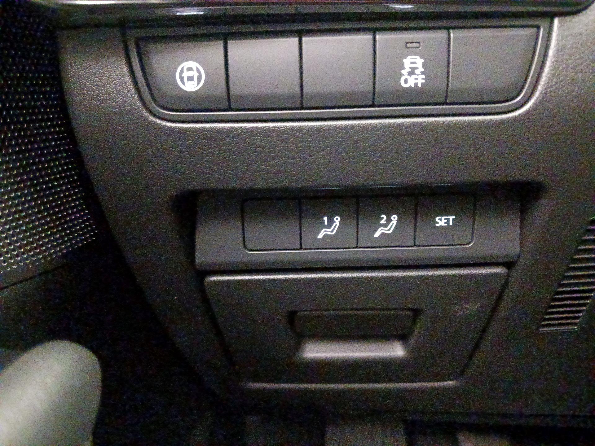 Thumbnail: 2020 Mazda Mazda3 - 13