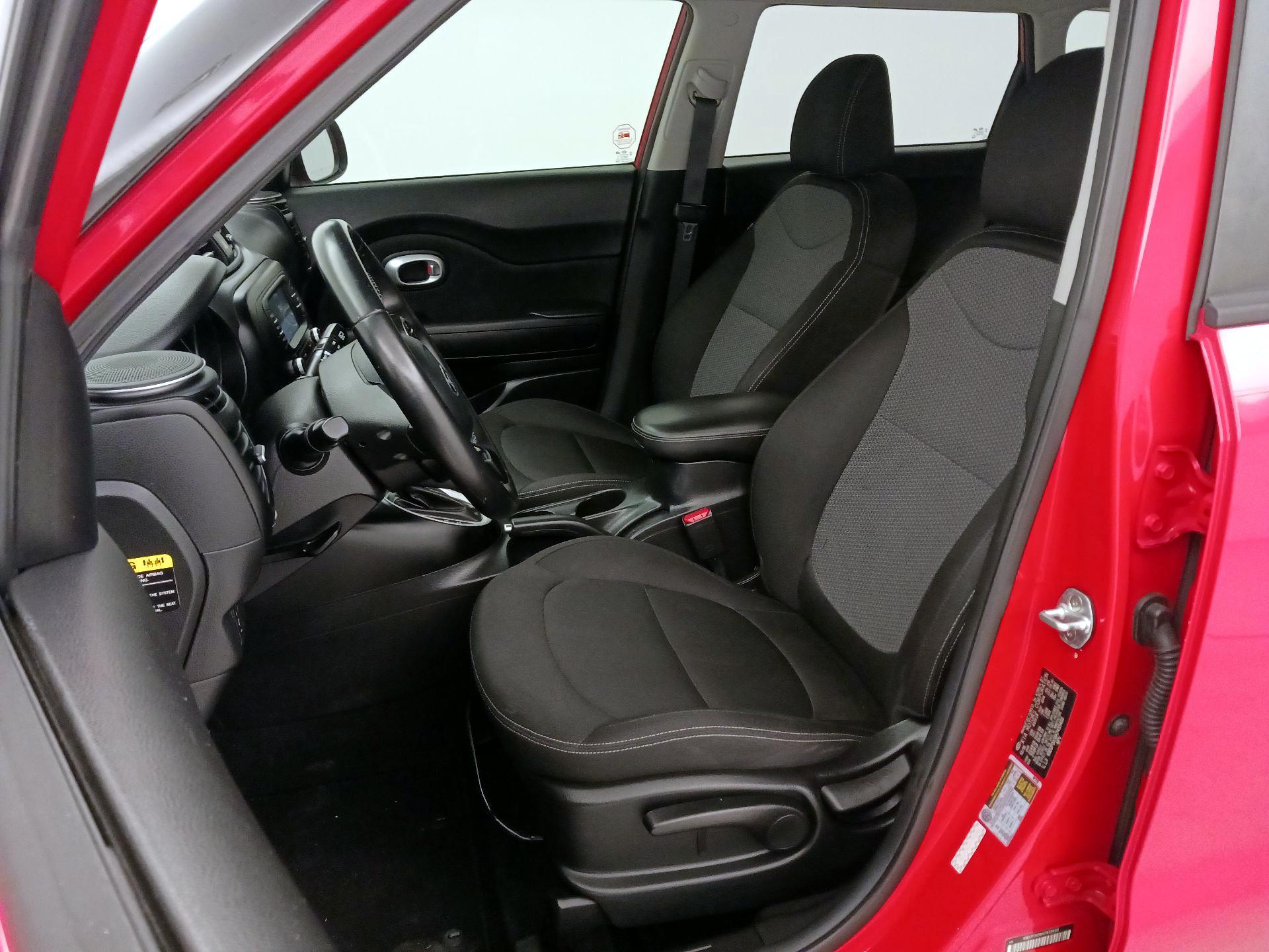 Thumbnail: 2017 Kia Soul - 11