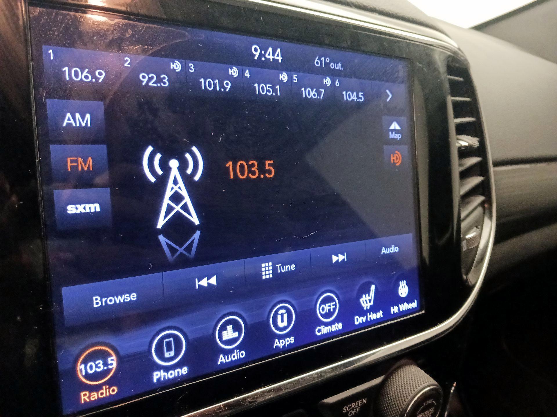 Thumbnail: 2019 Jeep Grand Cherokee - 15