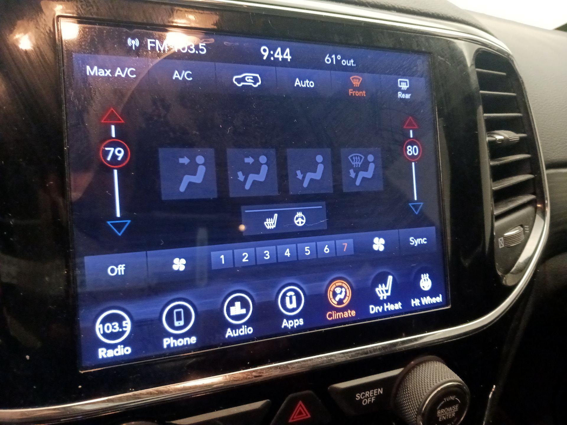 Thumbnail: 2019 Jeep Grand Cherokee - 16