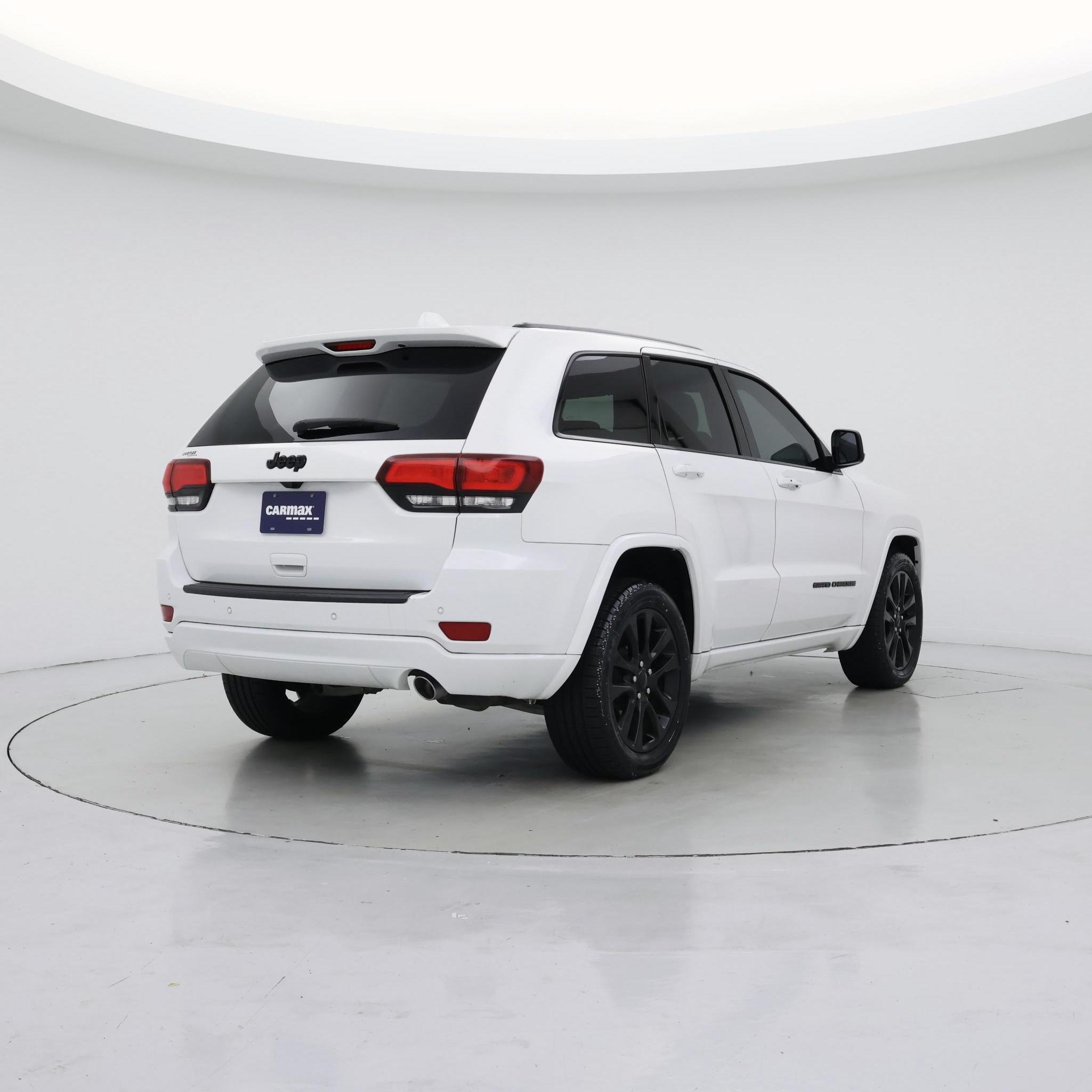 Thumbnail: 2019 Jeep Grand Cherokee - 8