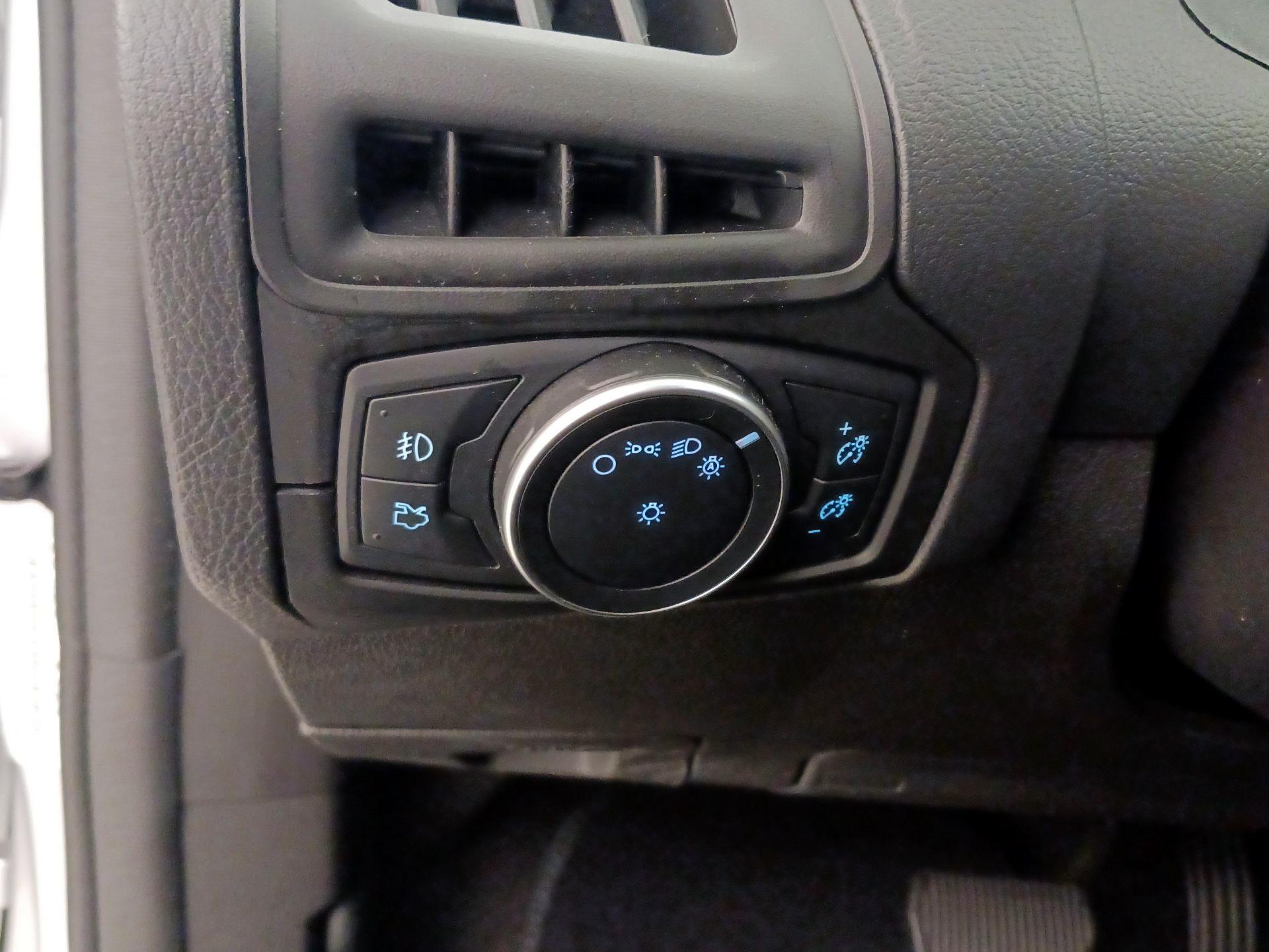 Thumbnail: 2018 Ford Focus - 13