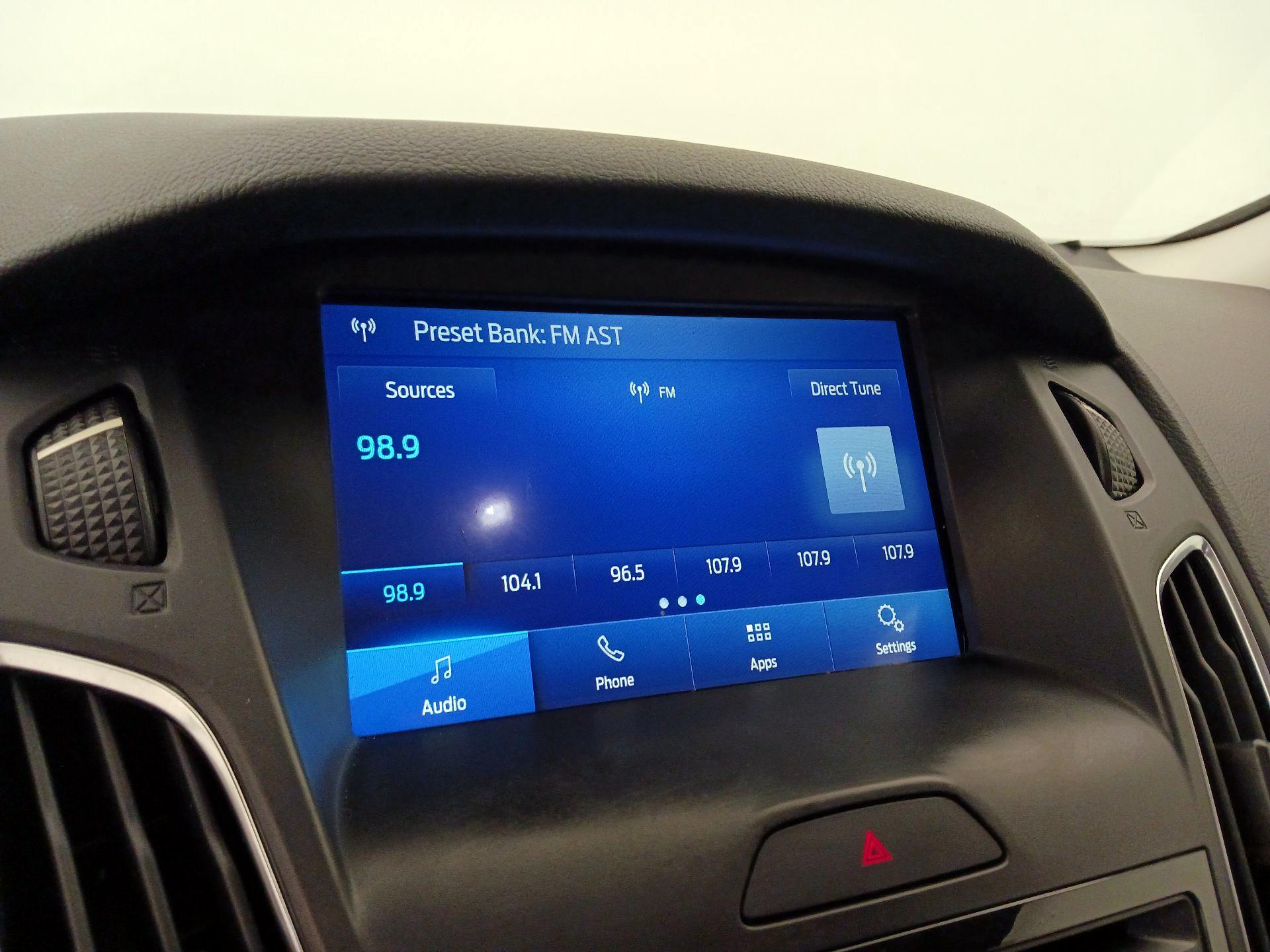 Thumbnail: 2018 Ford Focus - 15