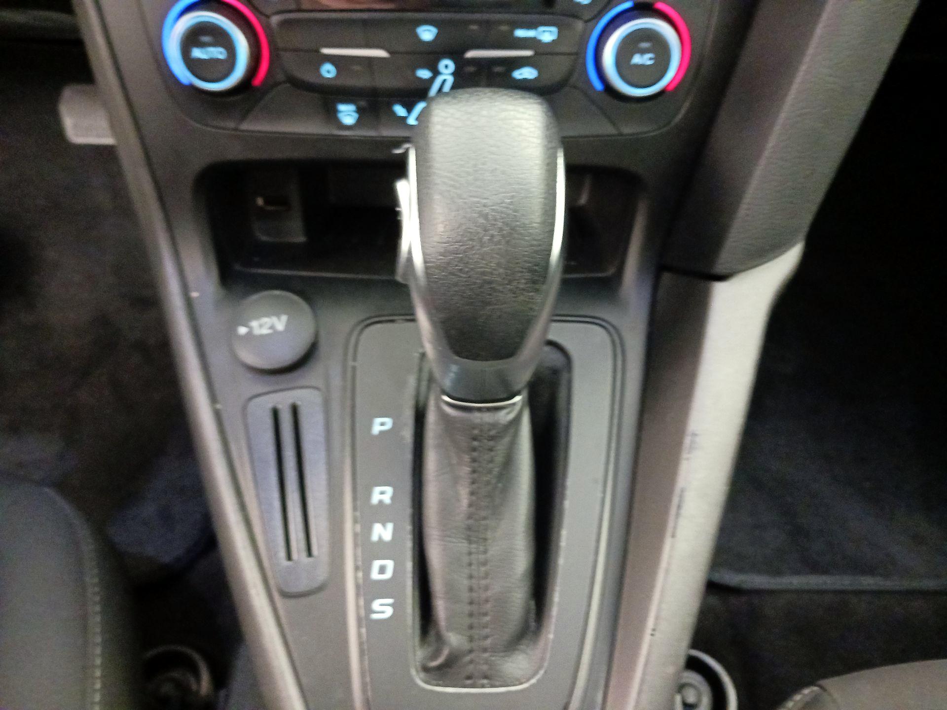 Thumbnail: 2018 Ford Focus - 17