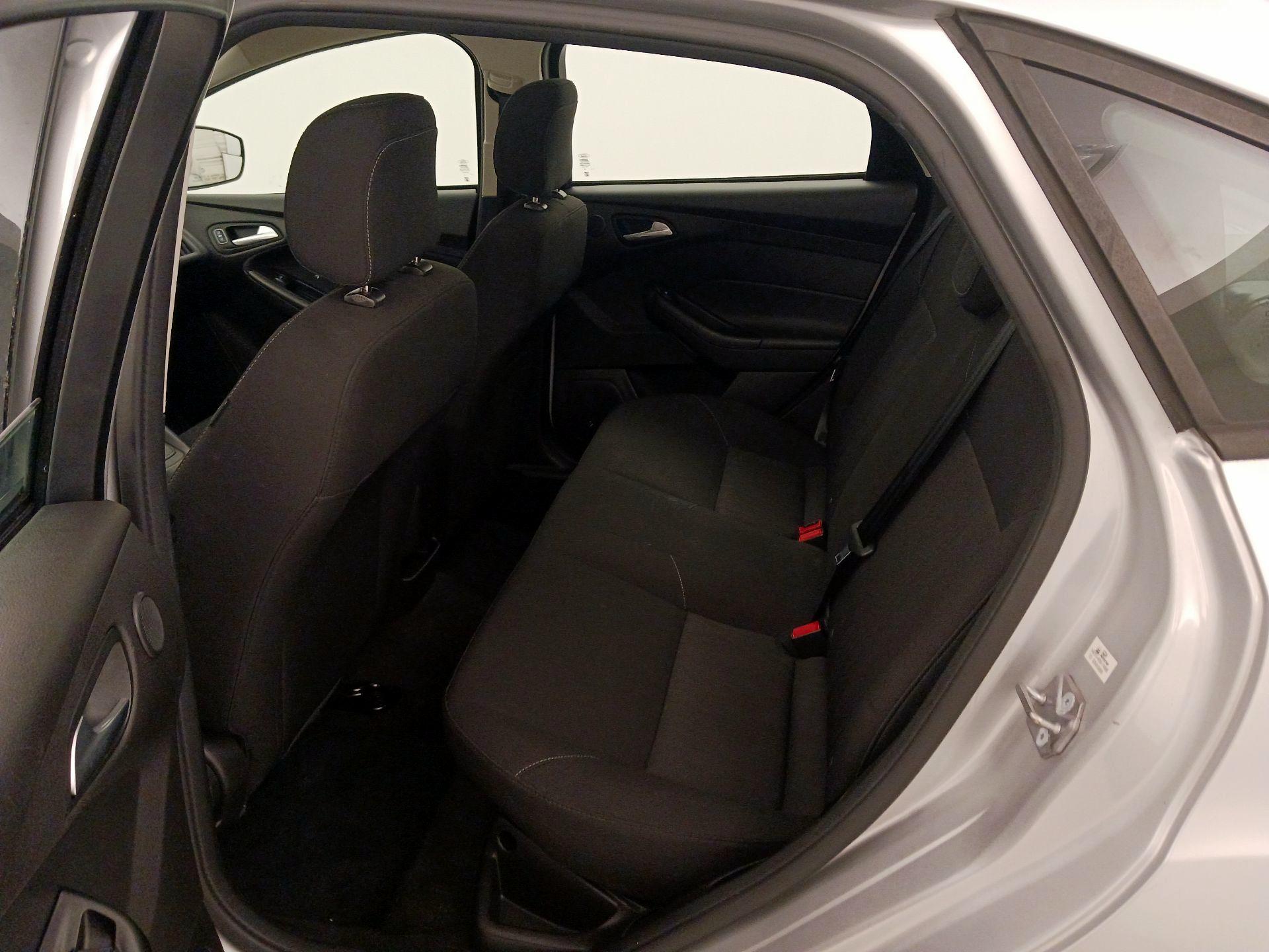 Thumbnail: 2018 Ford Focus - 20