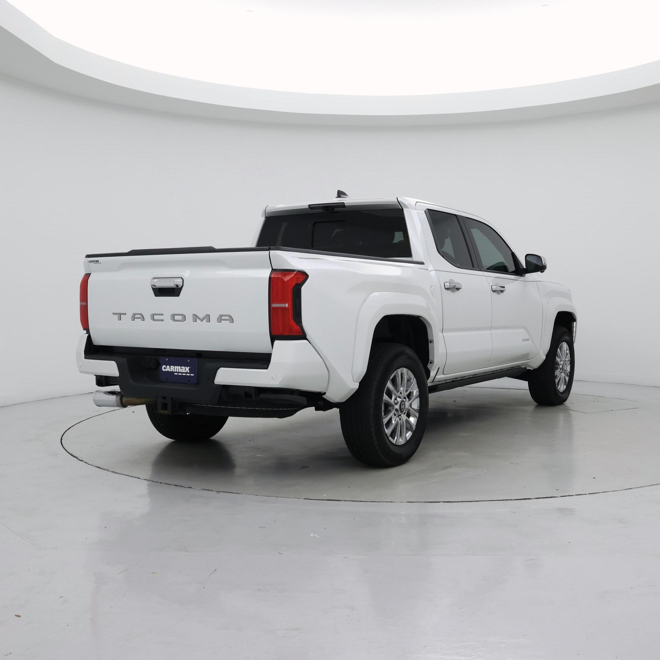Thumbnail: 2024 Toyota Tacoma - 8