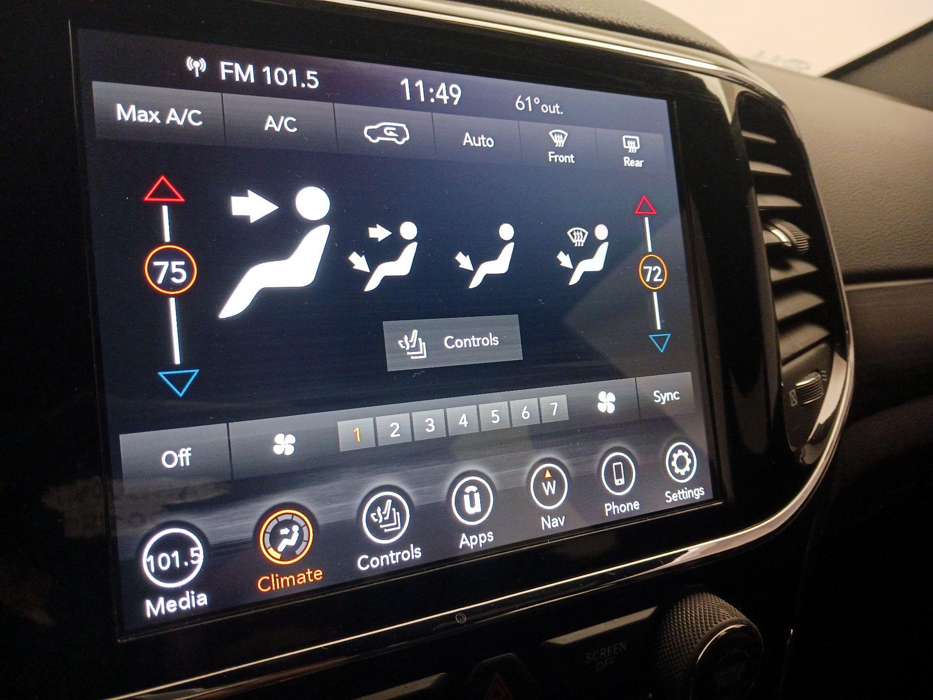 Thumbnail: 2020 Jeep Grand Cherokee - 17