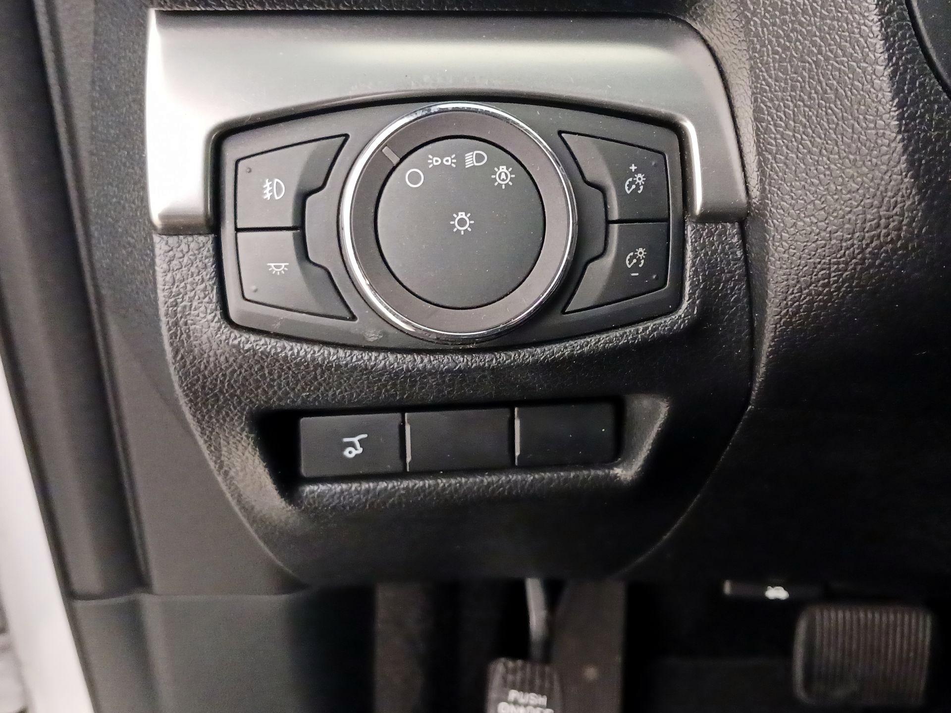 Thumbnail: 2018 Ford Explorer - 13