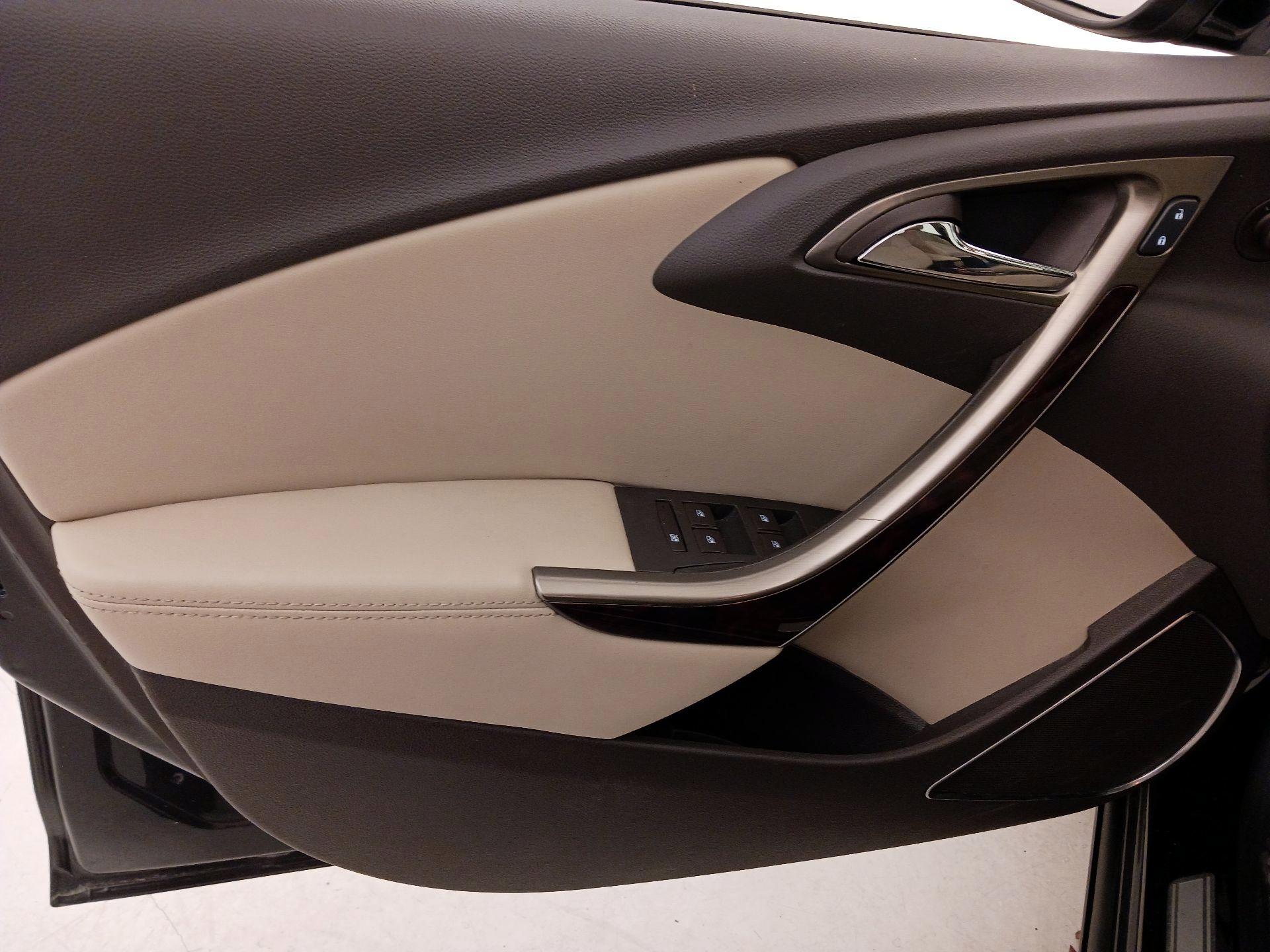 Thumbnail: 2015 Buick Verano - 12