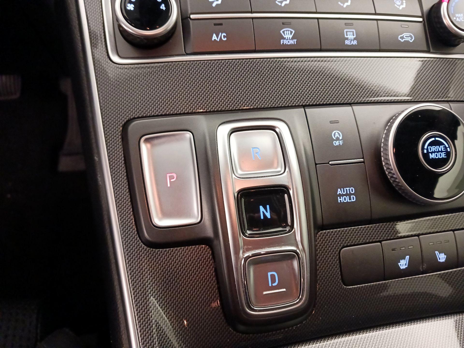 Thumbnail: 2021 Hyundai Santa Fe - 17