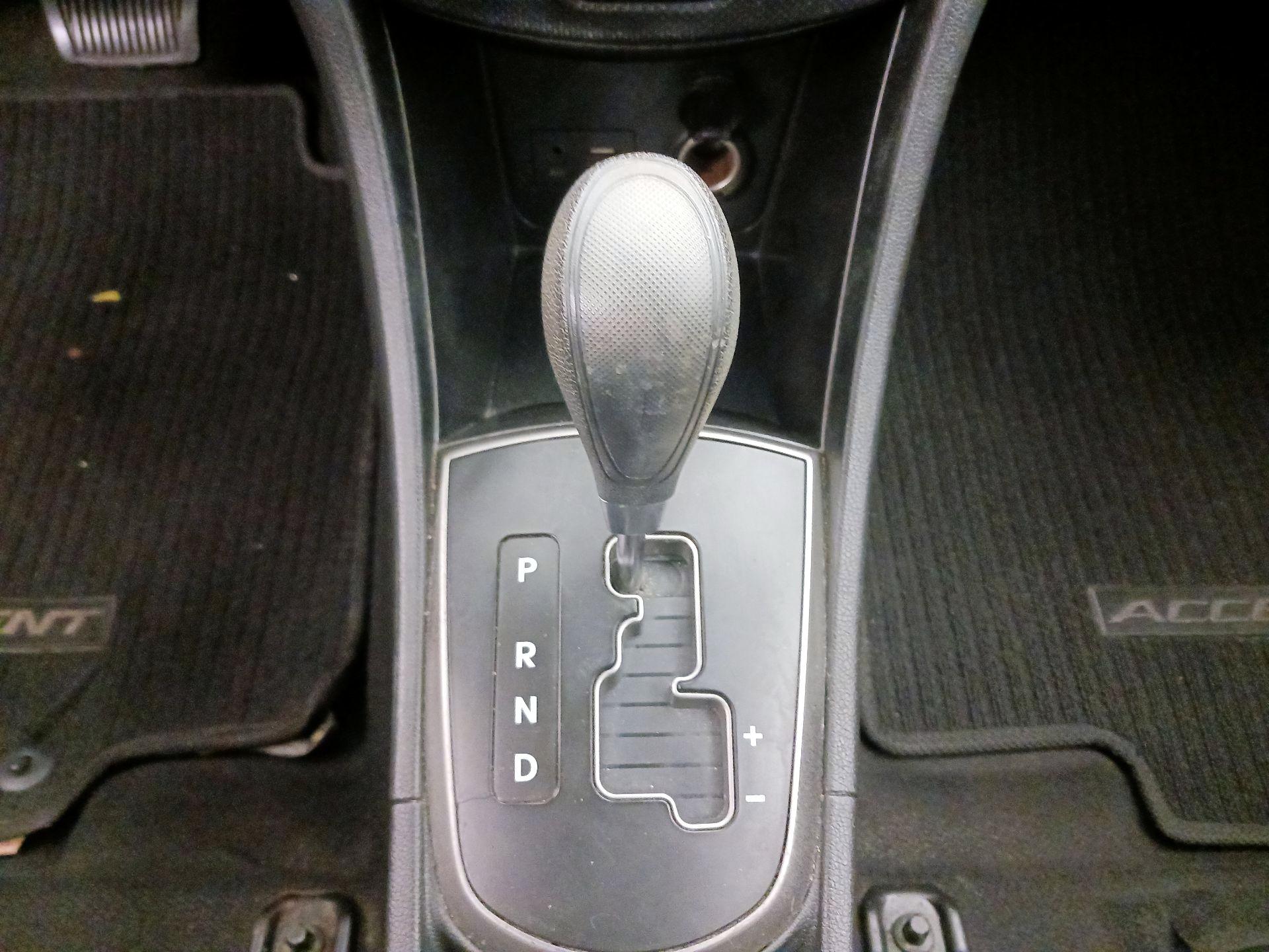 Thumbnail: 2015 Hyundai Accent - 16