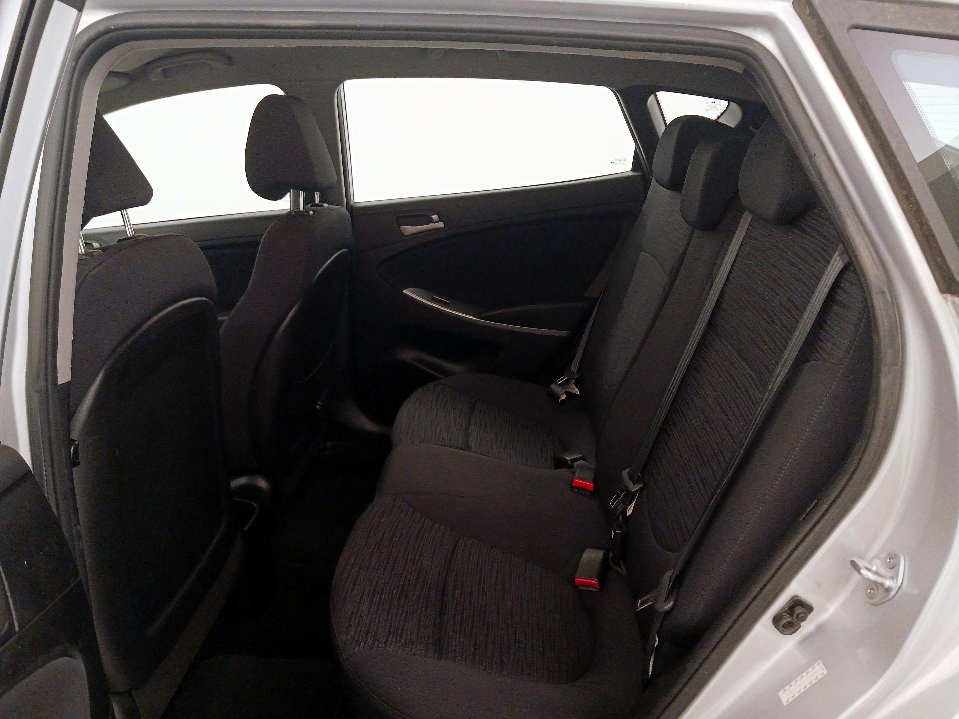 Thumbnail: 2015 Hyundai Accent - 18