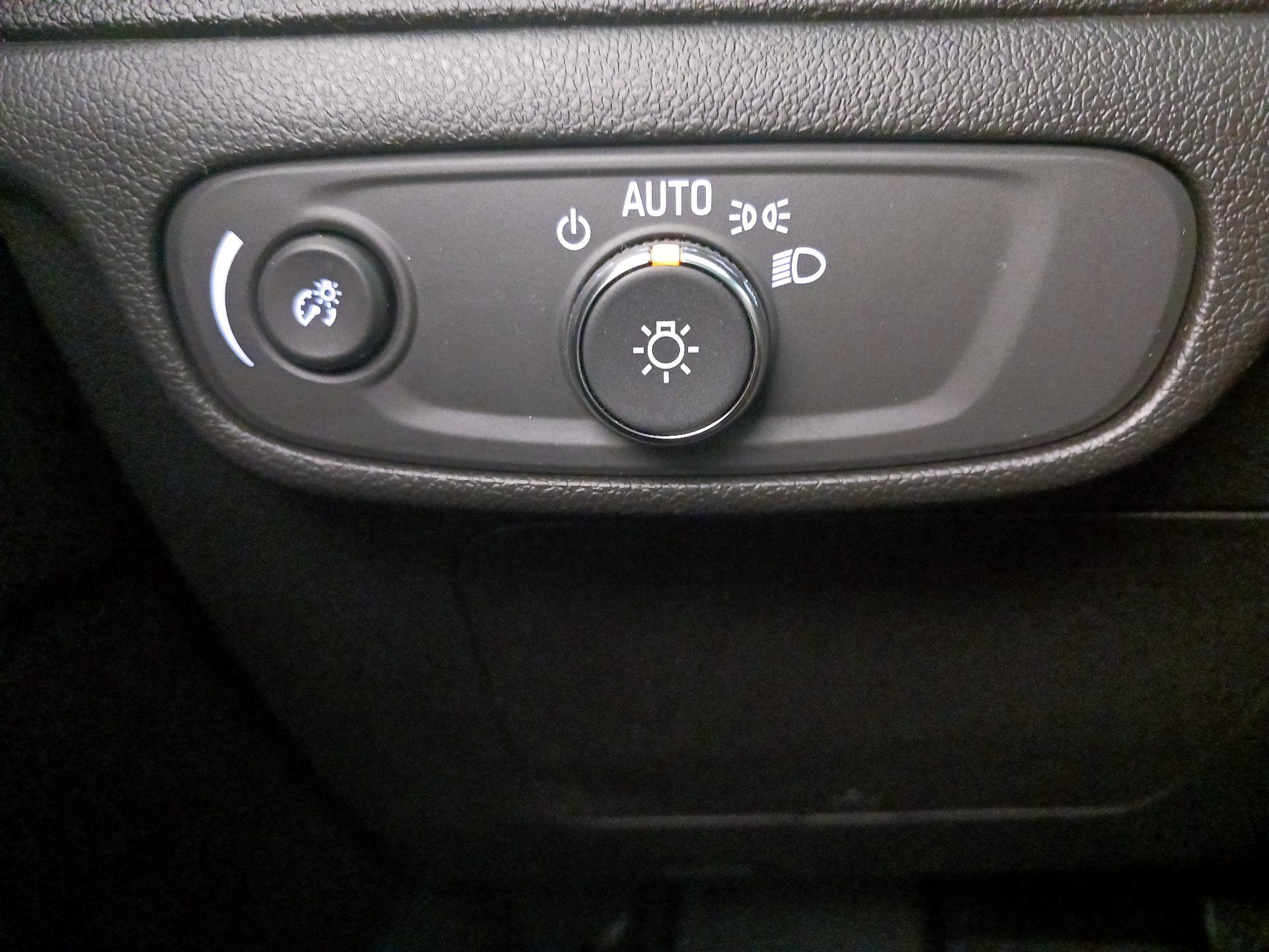 Thumbnail: 2023 Chevrolet Bolt EV - 13