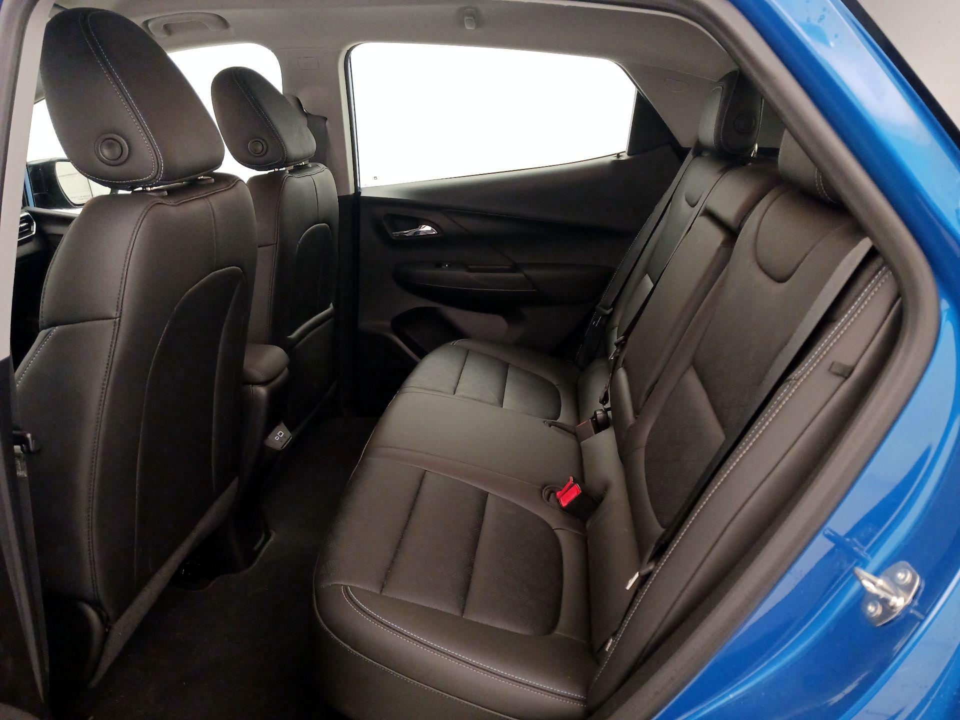 Thumbnail: 2023 Chevrolet Bolt EV - 19