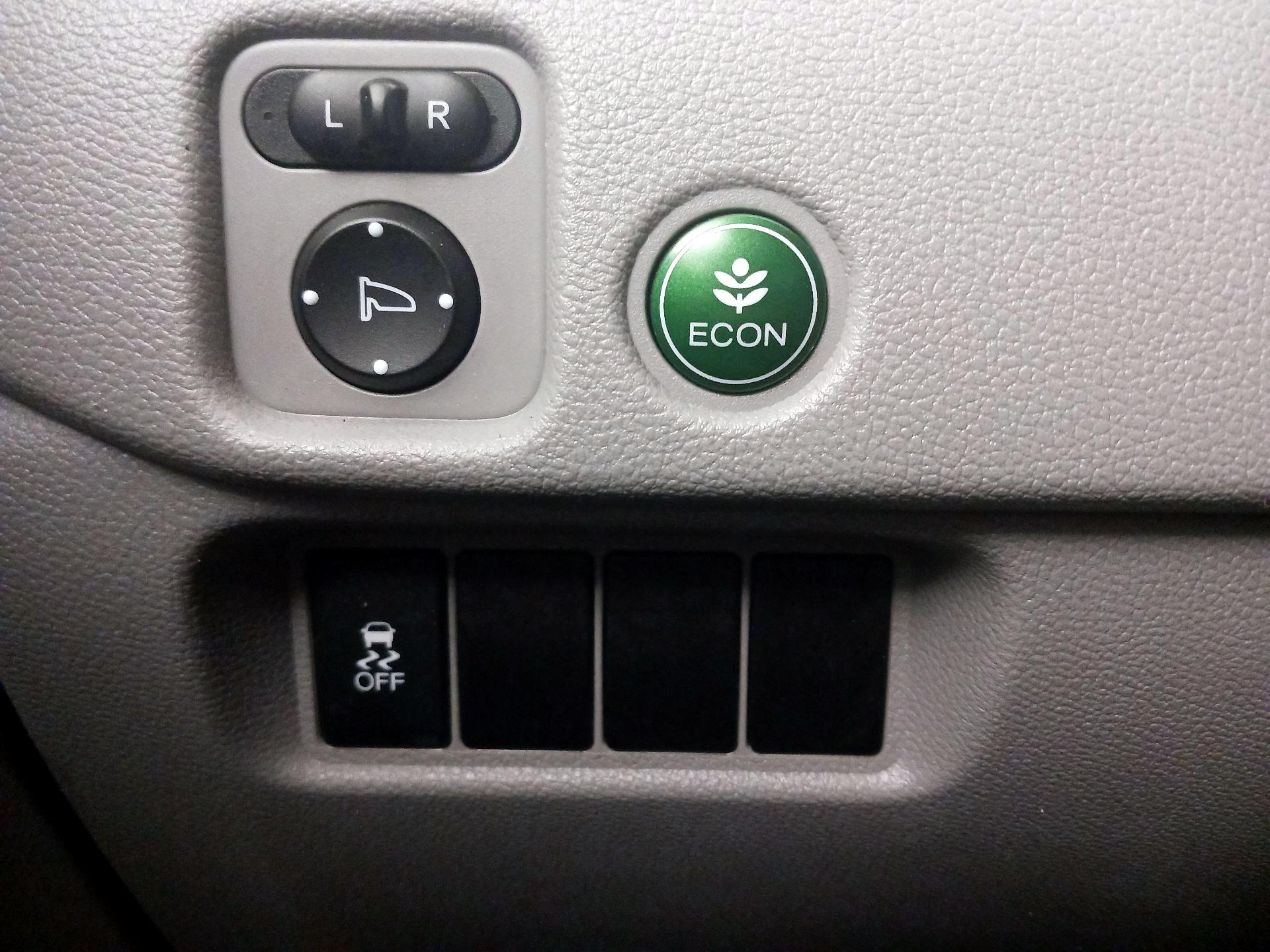 Thumbnail: 2018 Honda Pilot - 13