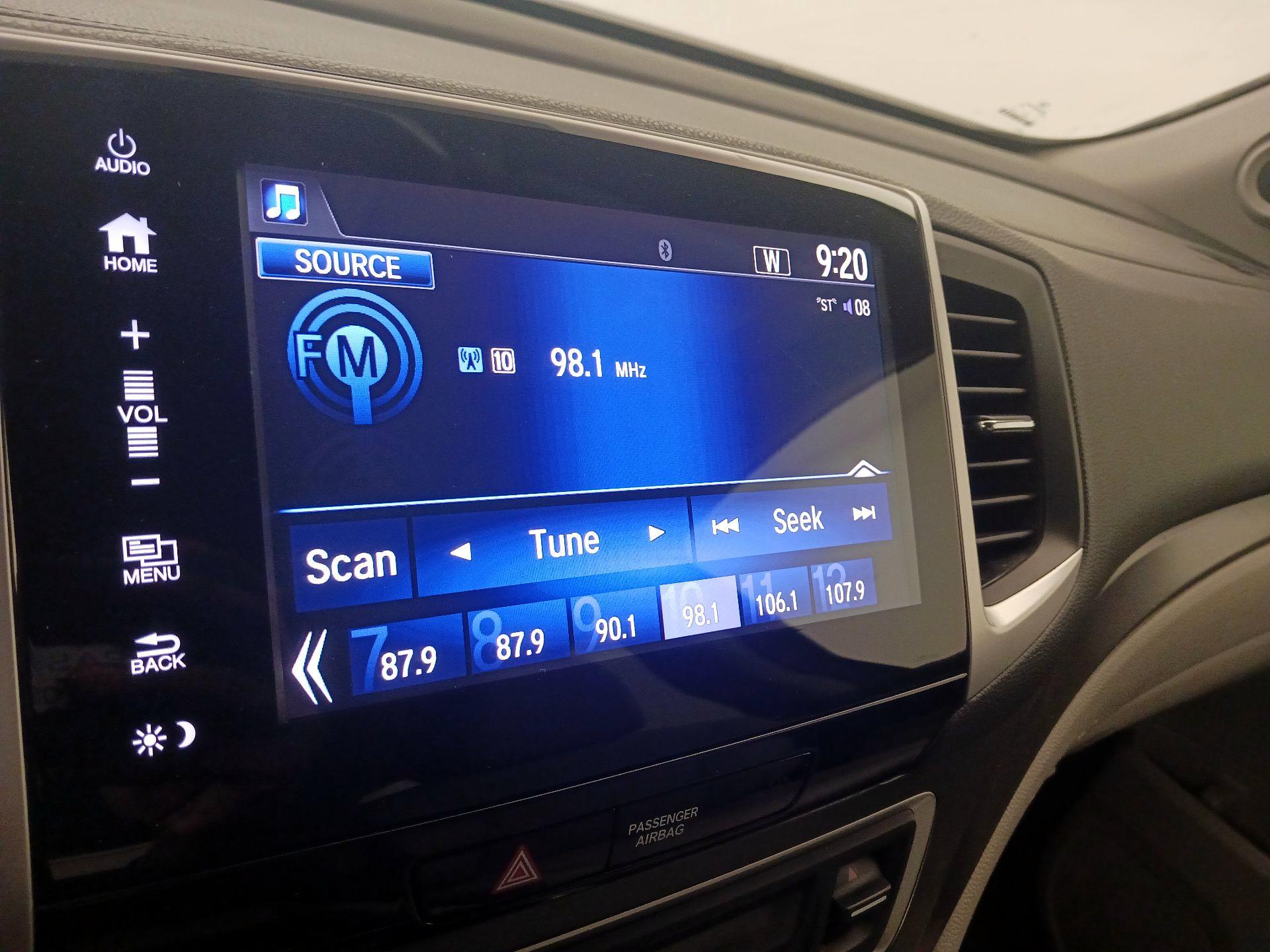 Thumbnail: 2018 Honda Pilot - 15