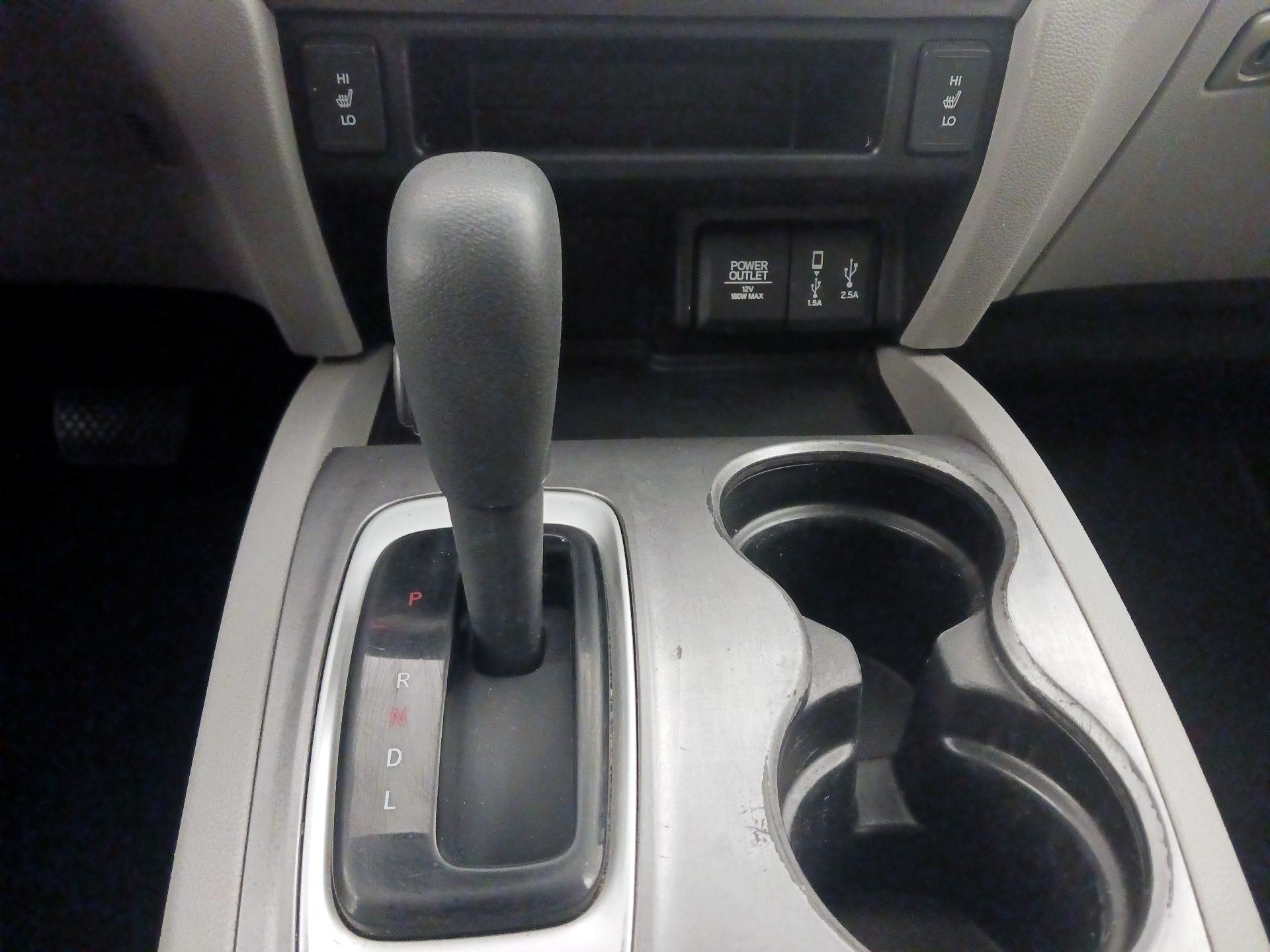 Thumbnail: 2018 Honda Pilot - 17