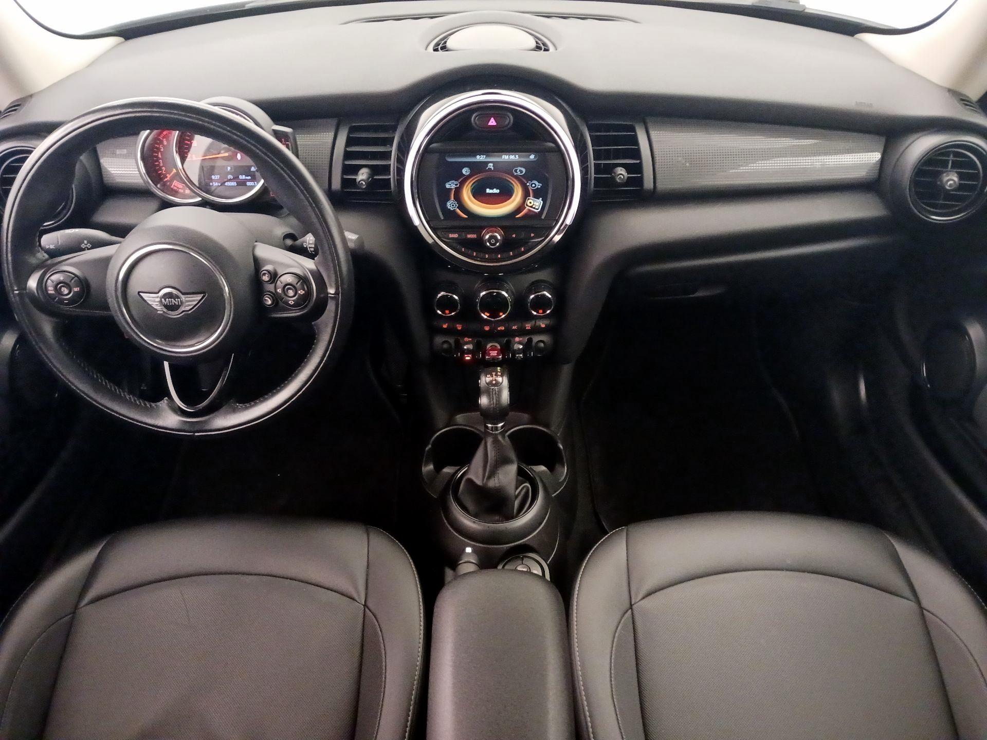 Thumbnail: 2018 MINI Cooper Hardtop - 9