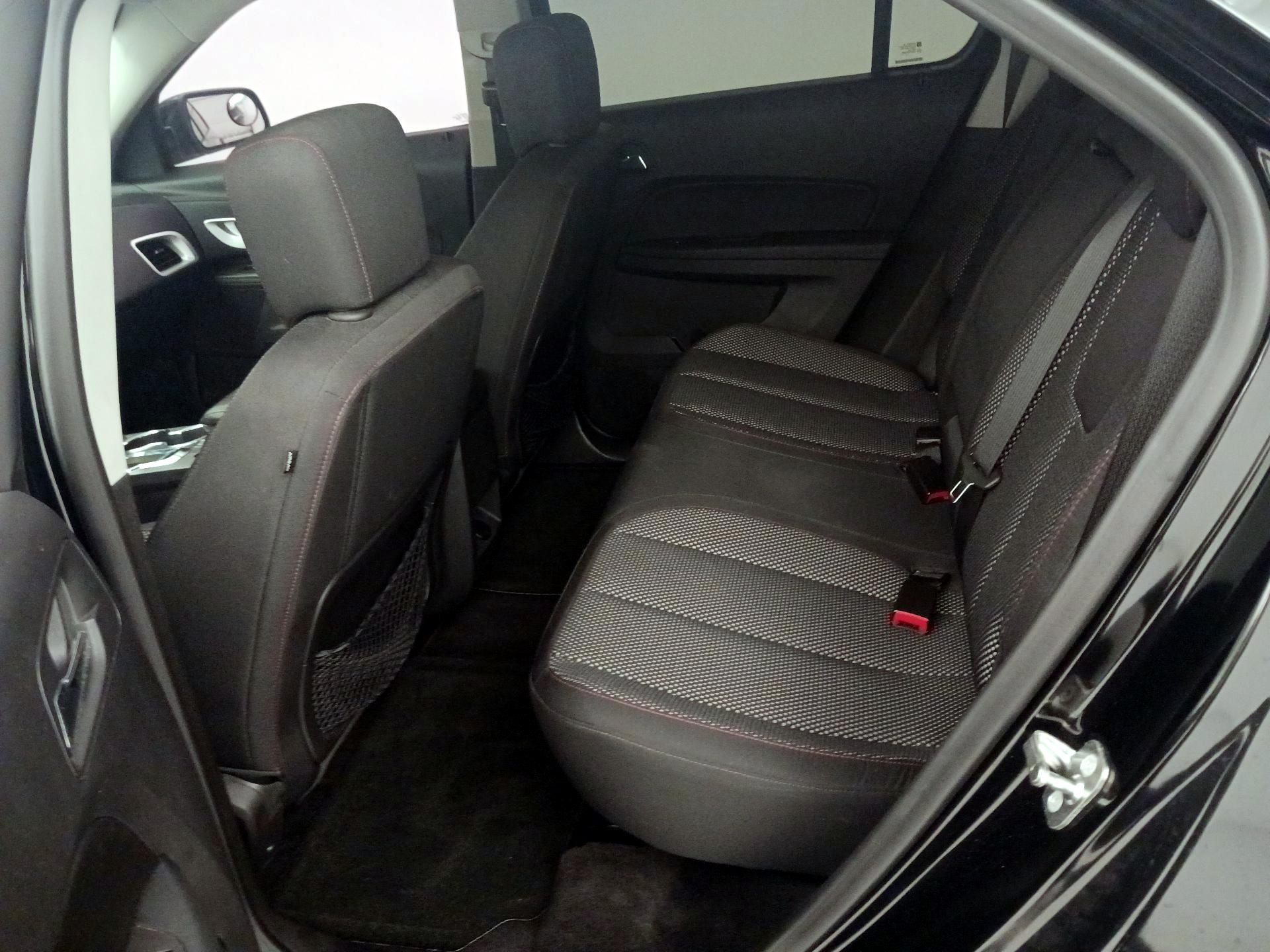 Thumbnail: 2016 Chevrolet Equinox - 18