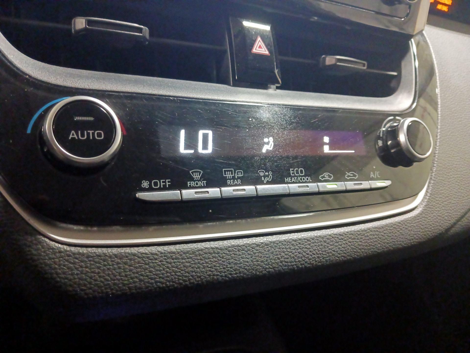 Thumbnail: 2020 Toyota Corolla - 16