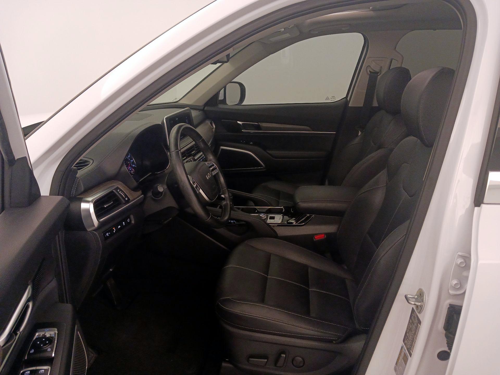 Thumbnail: 2022 Kia Telluride - 11