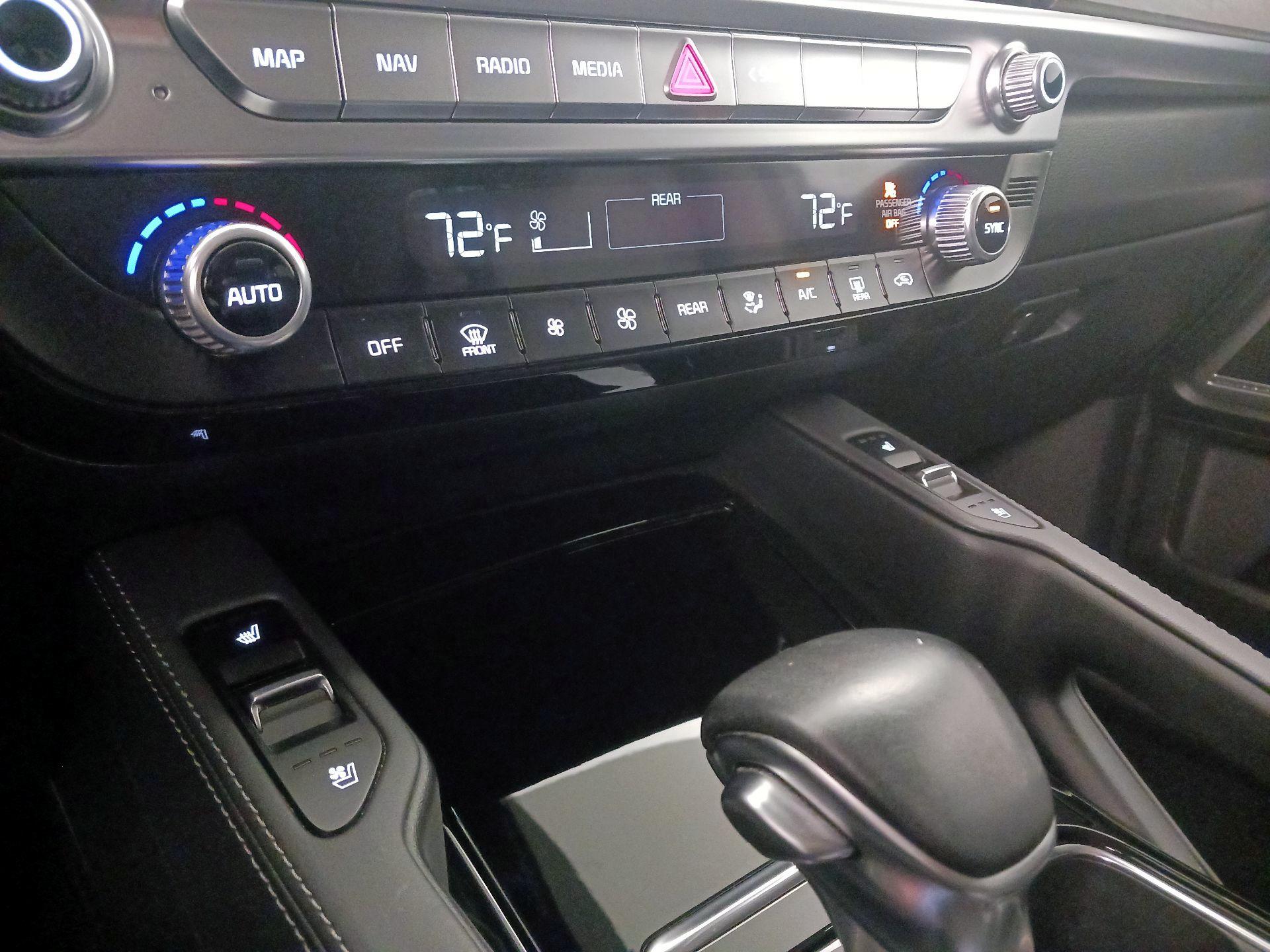 Thumbnail: 2022 Kia Telluride - 17