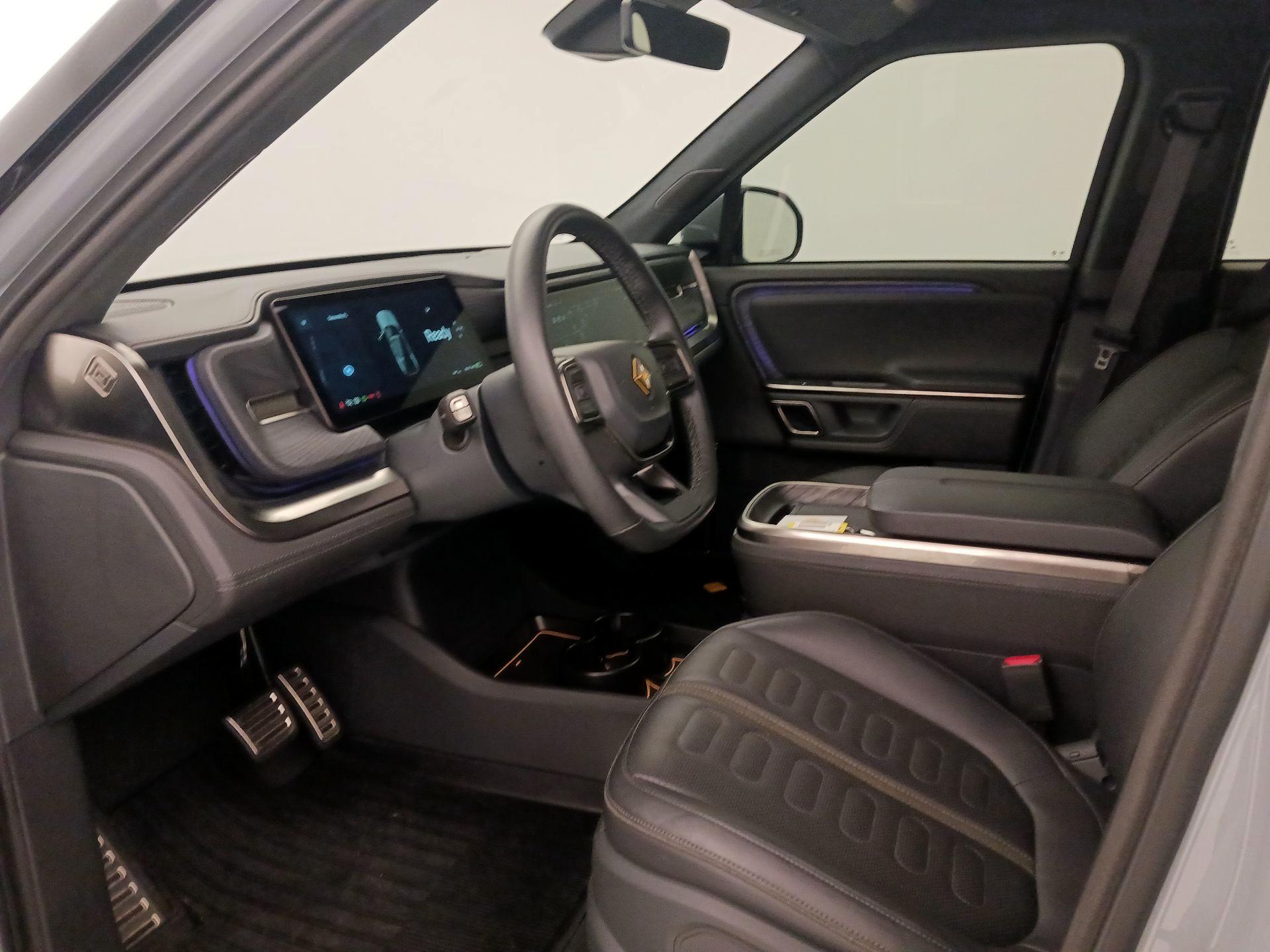 Thumbnail: 2023 Rivian R1S - 11