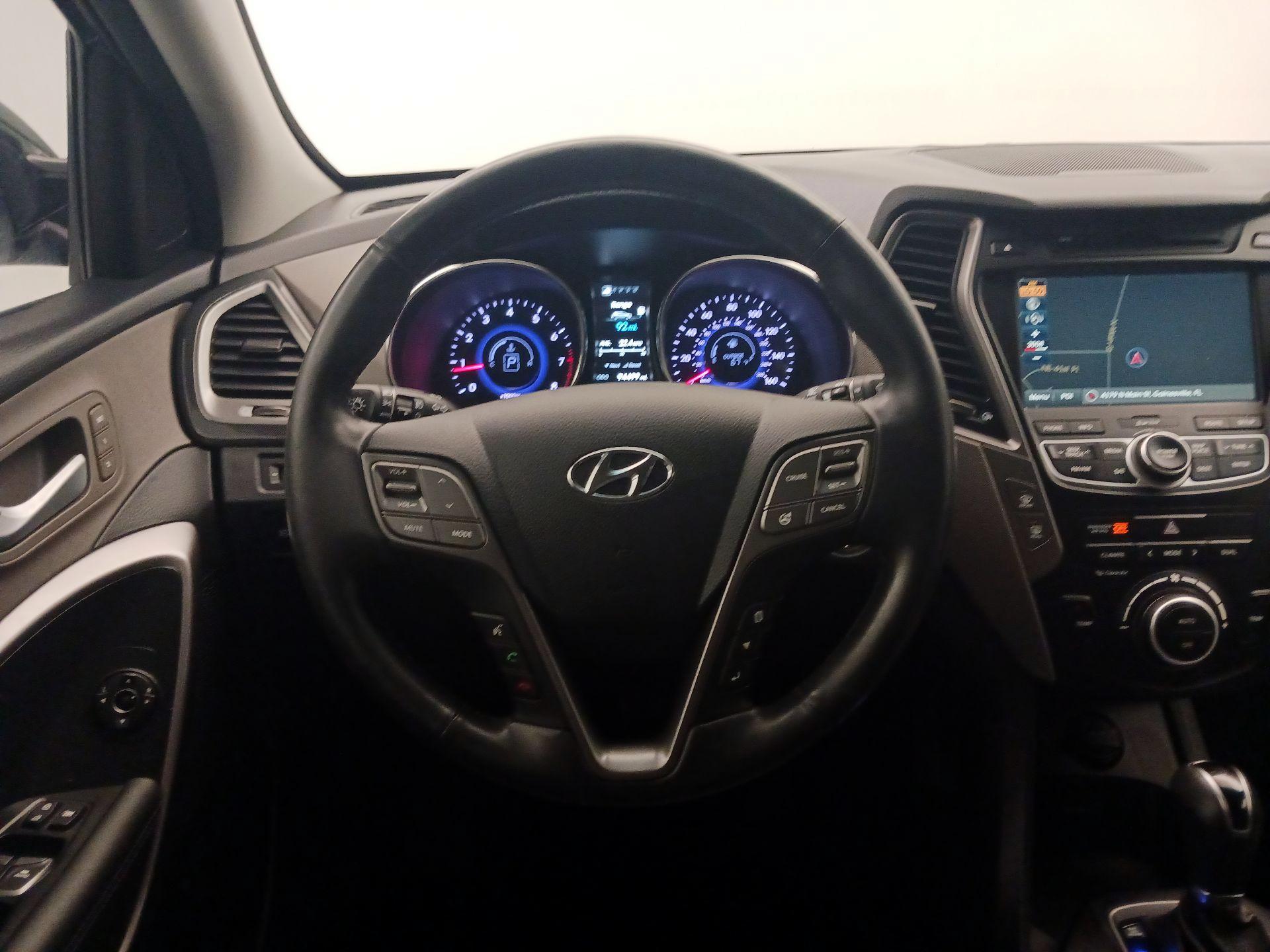 Thumbnail: 2015 Hyundai Santa Fe - 10