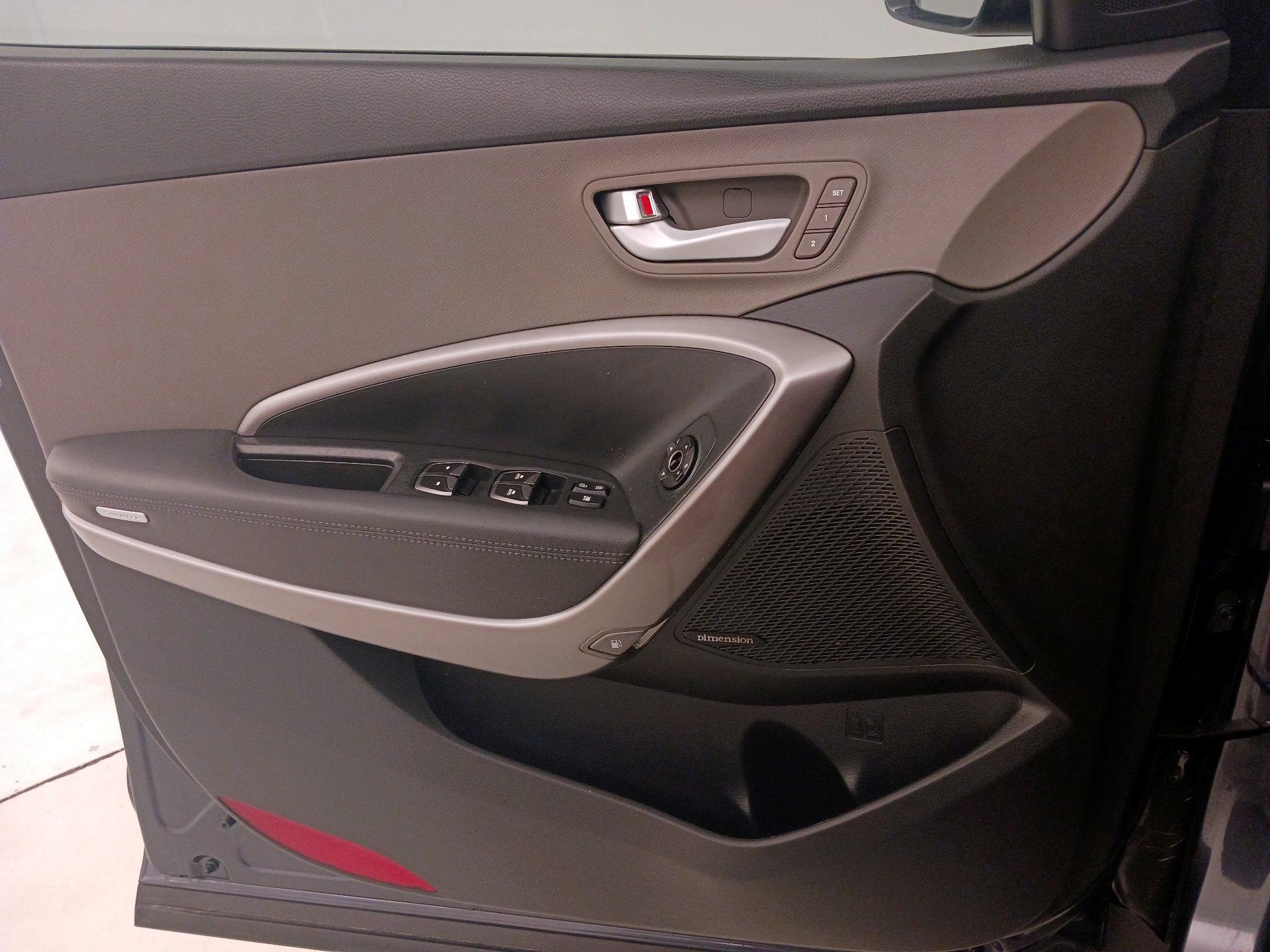 Thumbnail: 2015 Hyundai Santa Fe - 12