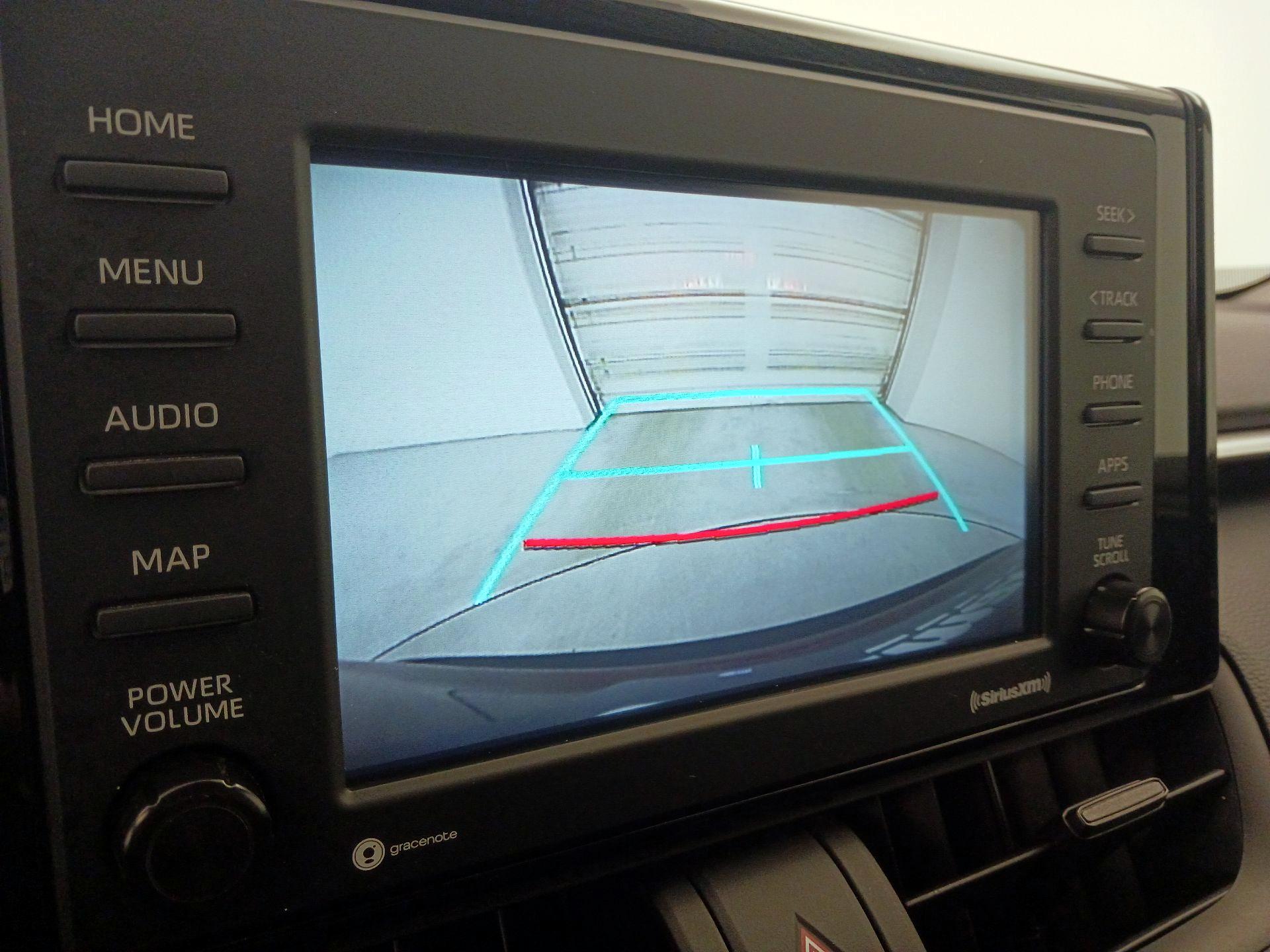 Thumbnail: 2021 Toyota RAV4 - 14